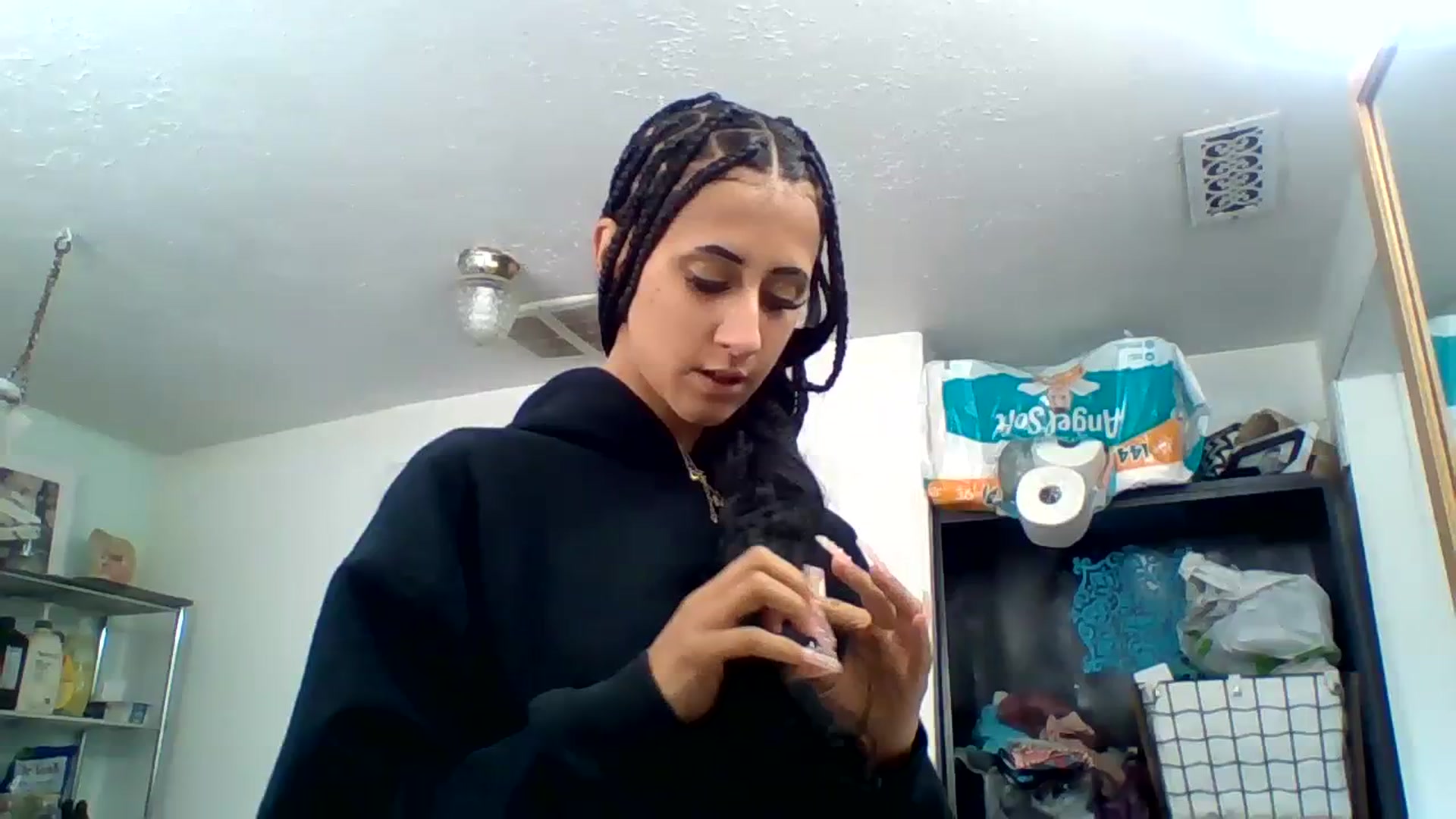 Gallery image thumbnail from amoredior420's myfreecams stream on, 08/21/2023, 18:49 image 4 of 20