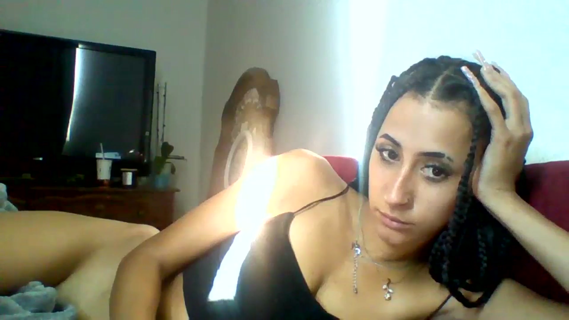 Gallery image thumbnail from amoredior420's myfreecams stream on, 08/31/2023, 15:39 image 2 of 20