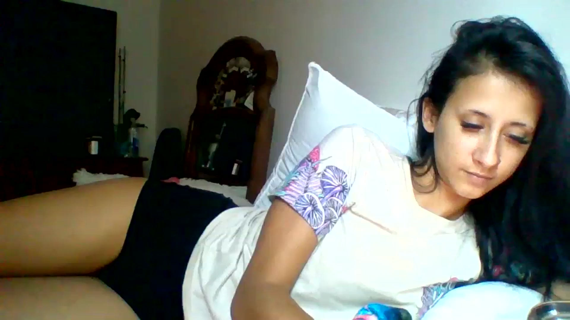 Gallery image thumbnail from amoredior420's myfreecams stream on, 09/06/2023, 18:22 image 16 of 20
