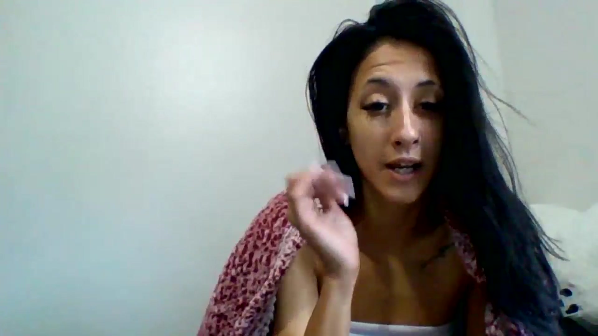 Gallery image thumbnail from amoredior420's myfreecams stream on, 06/08/2024, 16:29 image 6 of 20