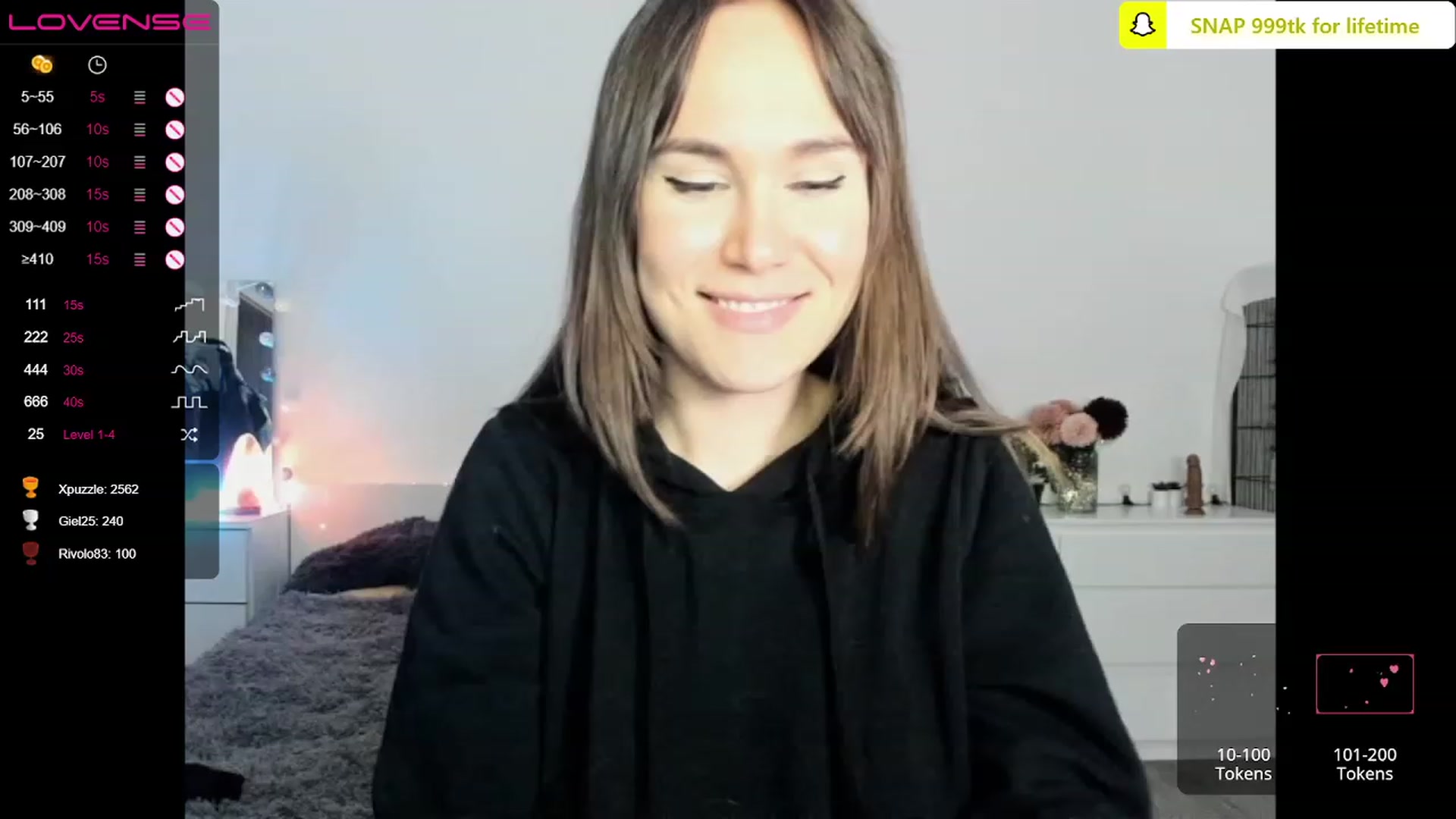 Gallery image thumbnail from ana_lus's myfreecams stream on, 01/12/2023, 23:59 image 6 of 20