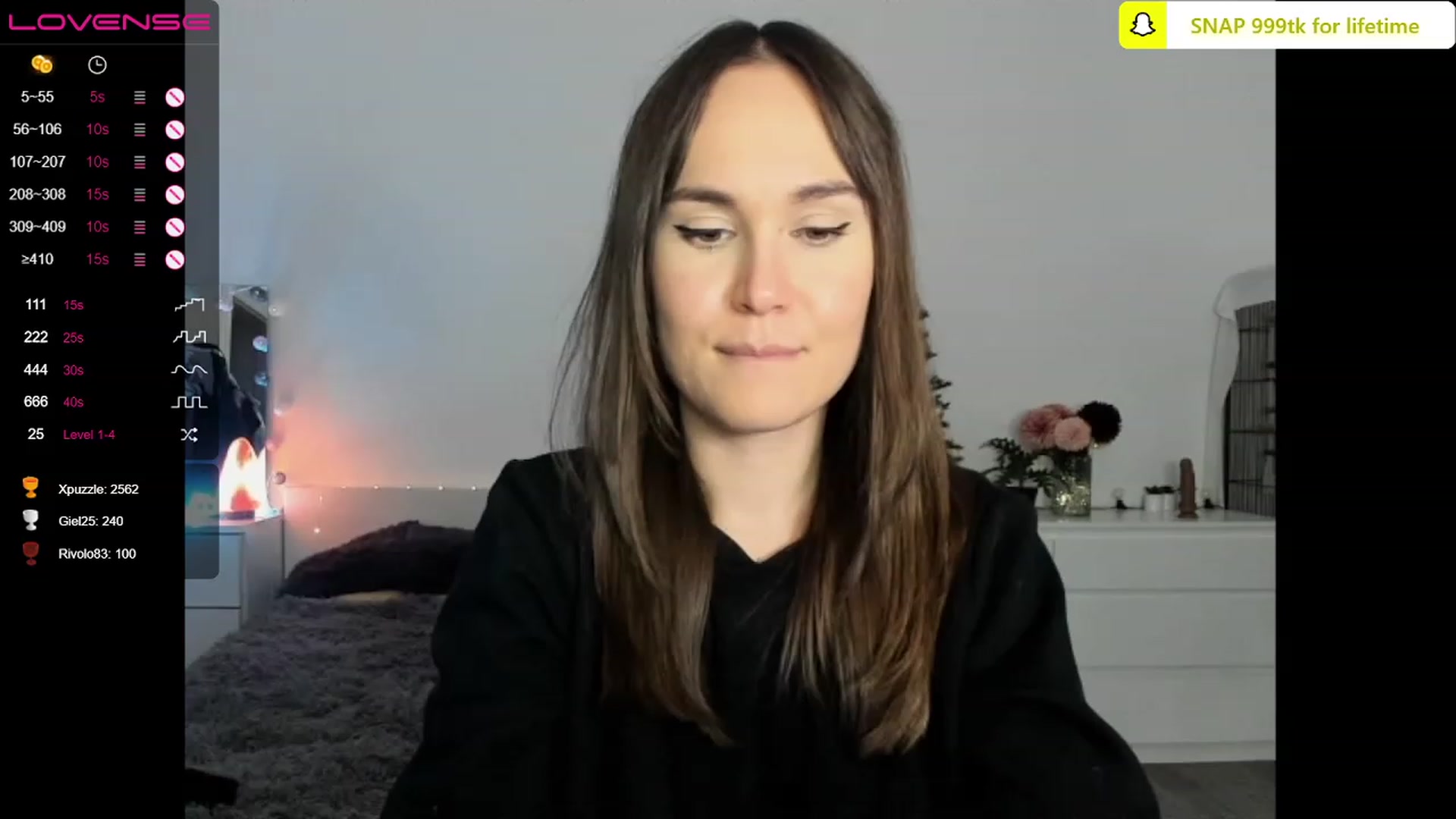 Gallery image thumbnail from ana_lus's myfreecams stream on, 01/12/2023, 23:59 image 15 of 20