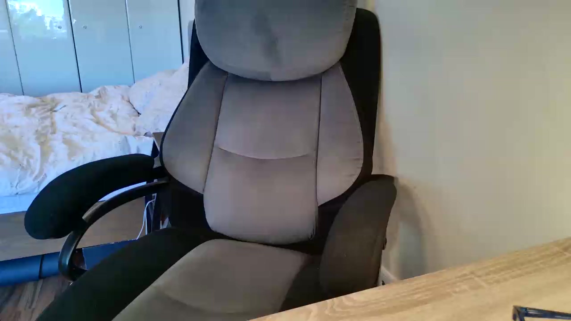 Gallery image thumbnail from ana_peace's myfreecams stream on, 08/22/2026, 14:13 image 20 of 20