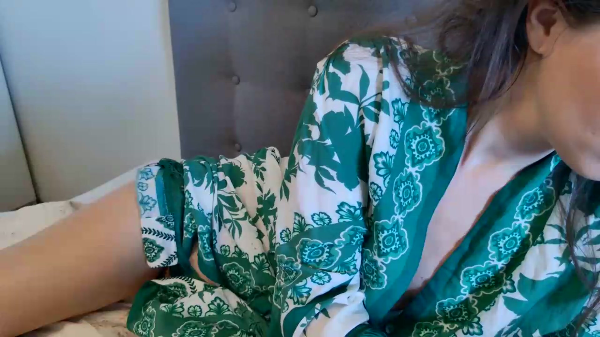 Gallery image thumbnail from ana_peace's myfreecams stream on, 09/05/2026, 12:52 image 3 of 20