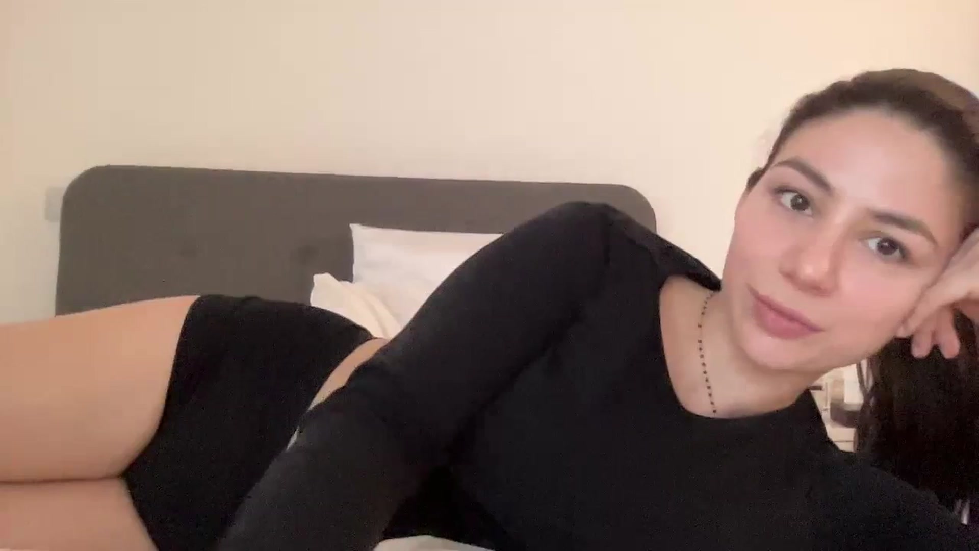 Gallery image thumbnail from anacardi's myfreecams stream on, 03/21/2024, 17:53 image 15 of 20