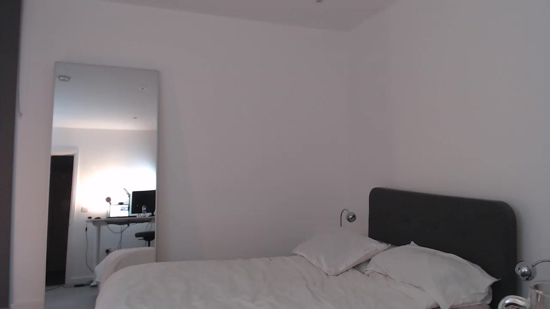 Gallery image thumbnail from anacardi's myfreecams stream on, 04/02/2024, 17:54 image 8 of 20