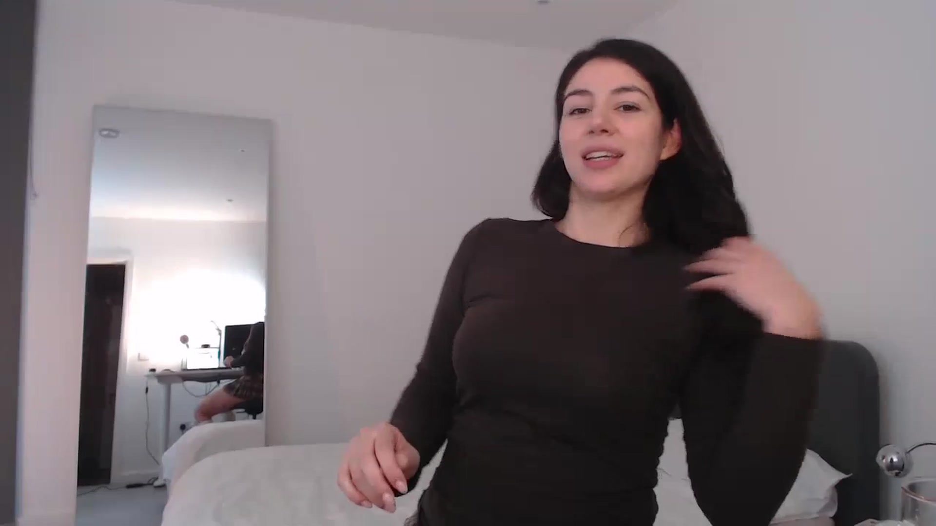 Gallery image thumbnail from anacardi's myfreecams stream on, 04/02/2024, 17:54 image 12 of 20