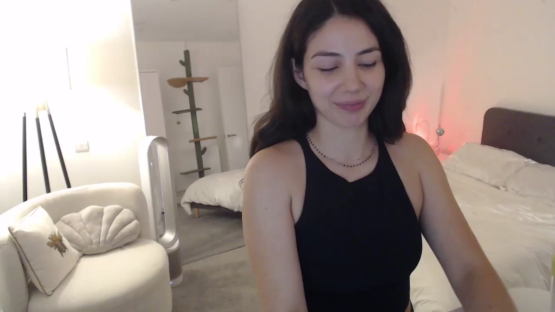 Gallery image thumbnail from anacardi's myfreecams stream on, 07/22/2024, 01:57 image 12 of 20