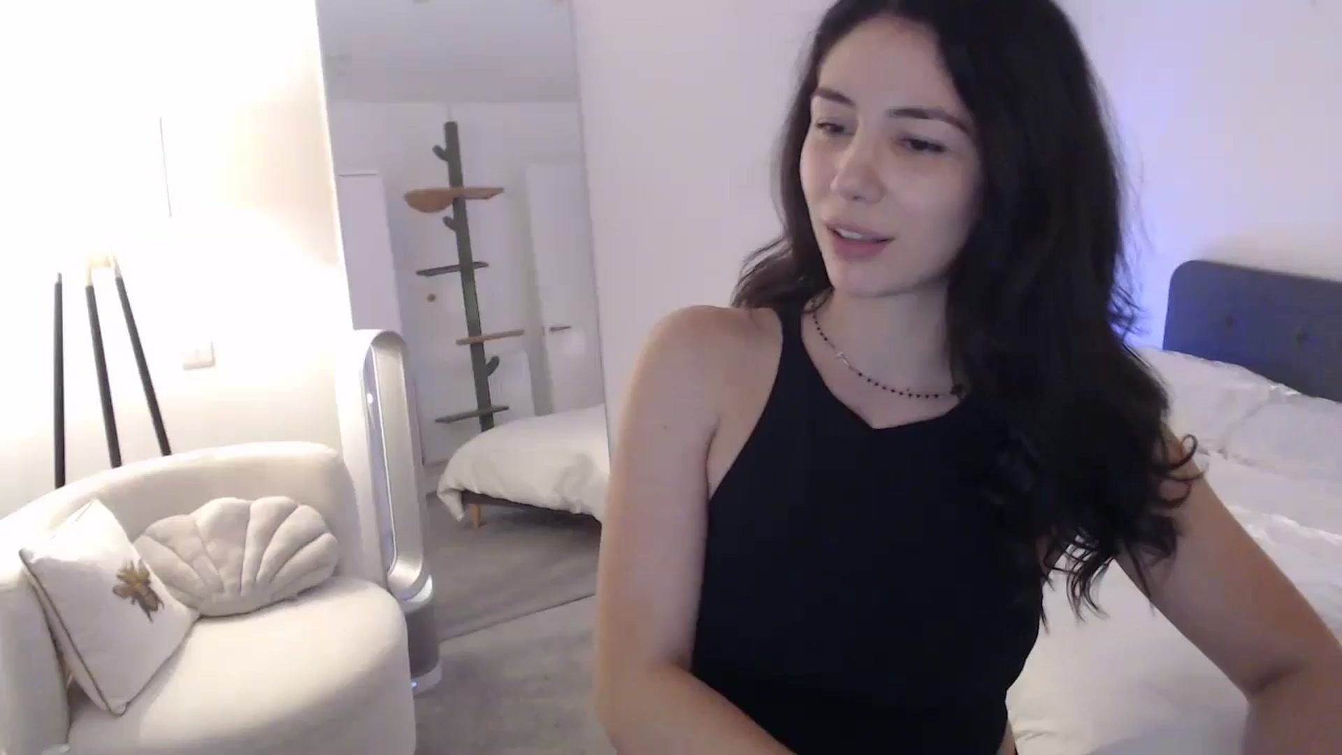 Gallery image thumbnail from anacardi's myfreecams stream on, 07/22/2024, 01:57 image 2 of 20