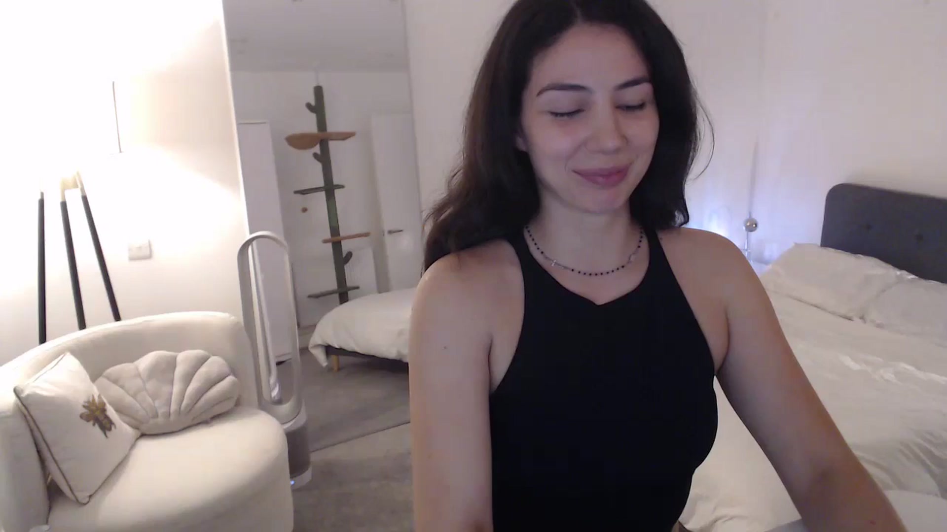Gallery image thumbnail from anacardi's myfreecams stream on, 07/22/2024, 01:57 image 1 of 20