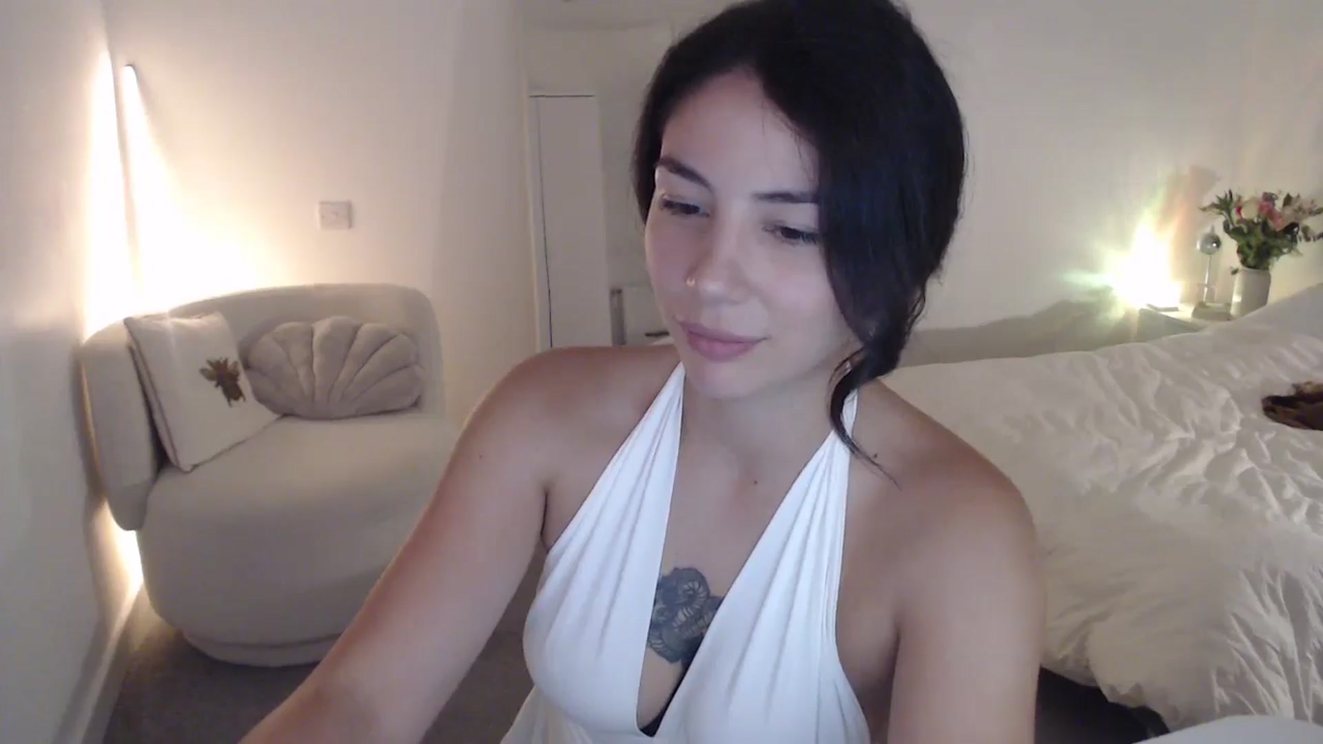 Gallery image thumbnail from anacardi's myfreecams stream on, 08/27/2024, 24:03 image 6 of 20