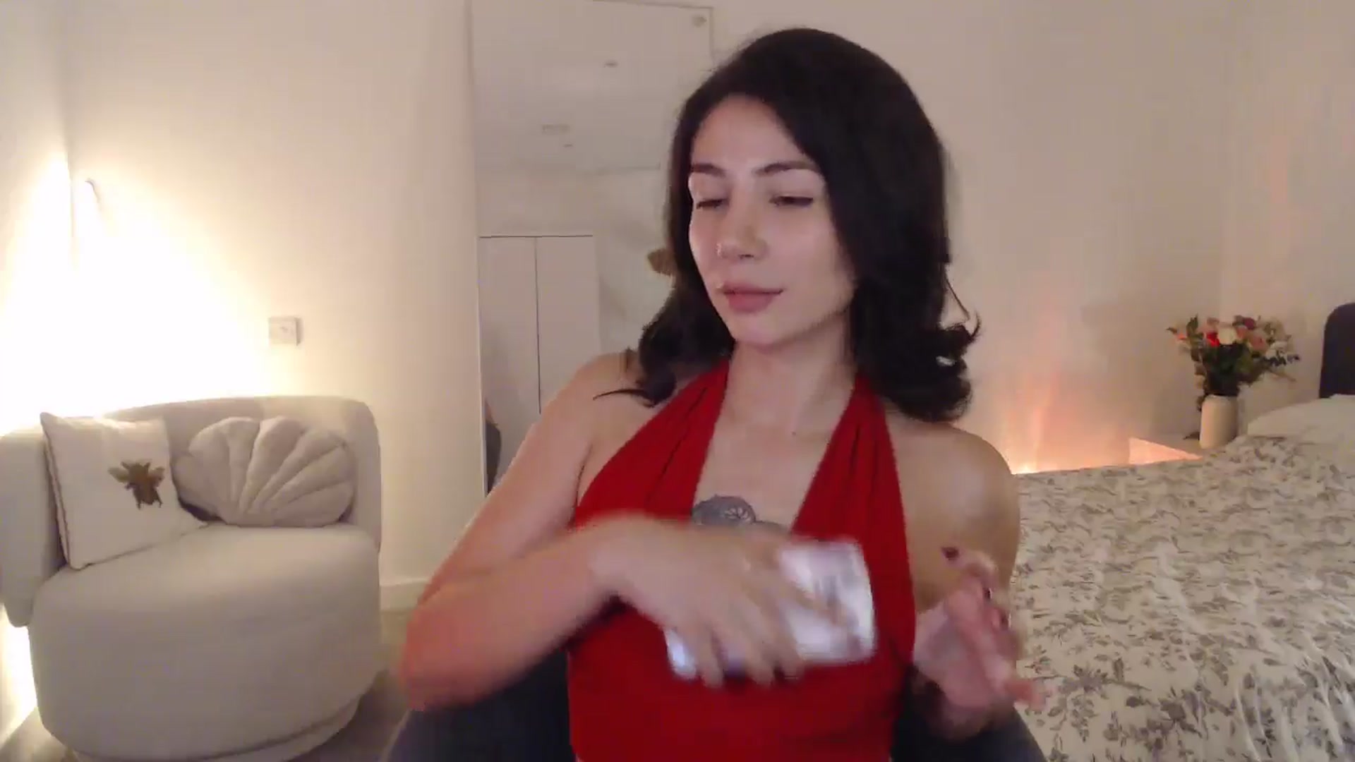 Gallery image thumbnail from anacardi's myfreecams stream on, 08/28/2024, 24:59 image 16 of 20