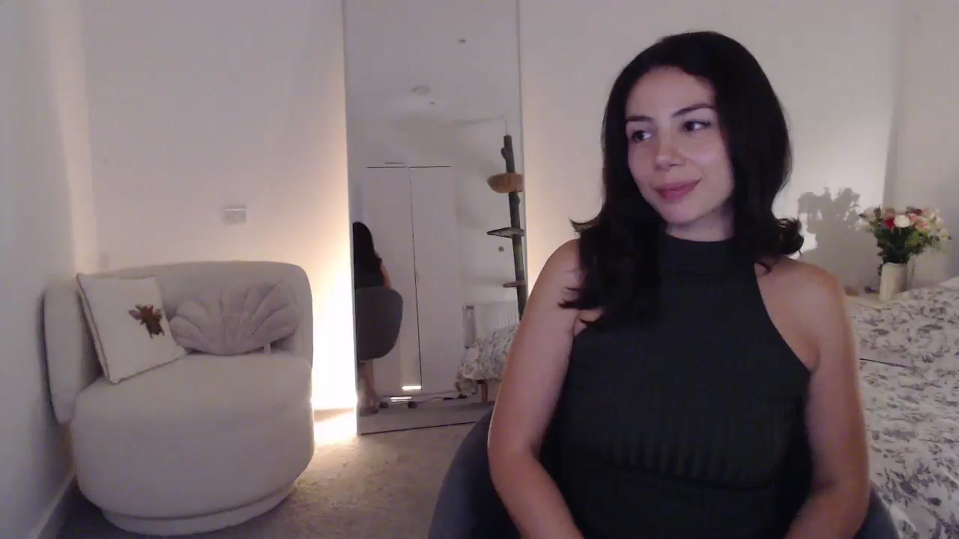Gallery image thumbnail from anacardi's myfreecams stream on, 08/30/2024, 04:15 image 7 of 20
