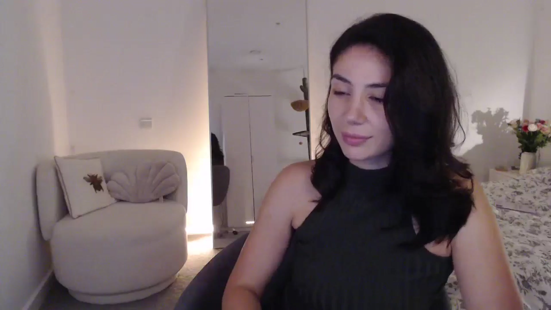 Gallery image thumbnail from anacardi's myfreecams stream on, 08/30/2024, 04:15 image 15 of 20