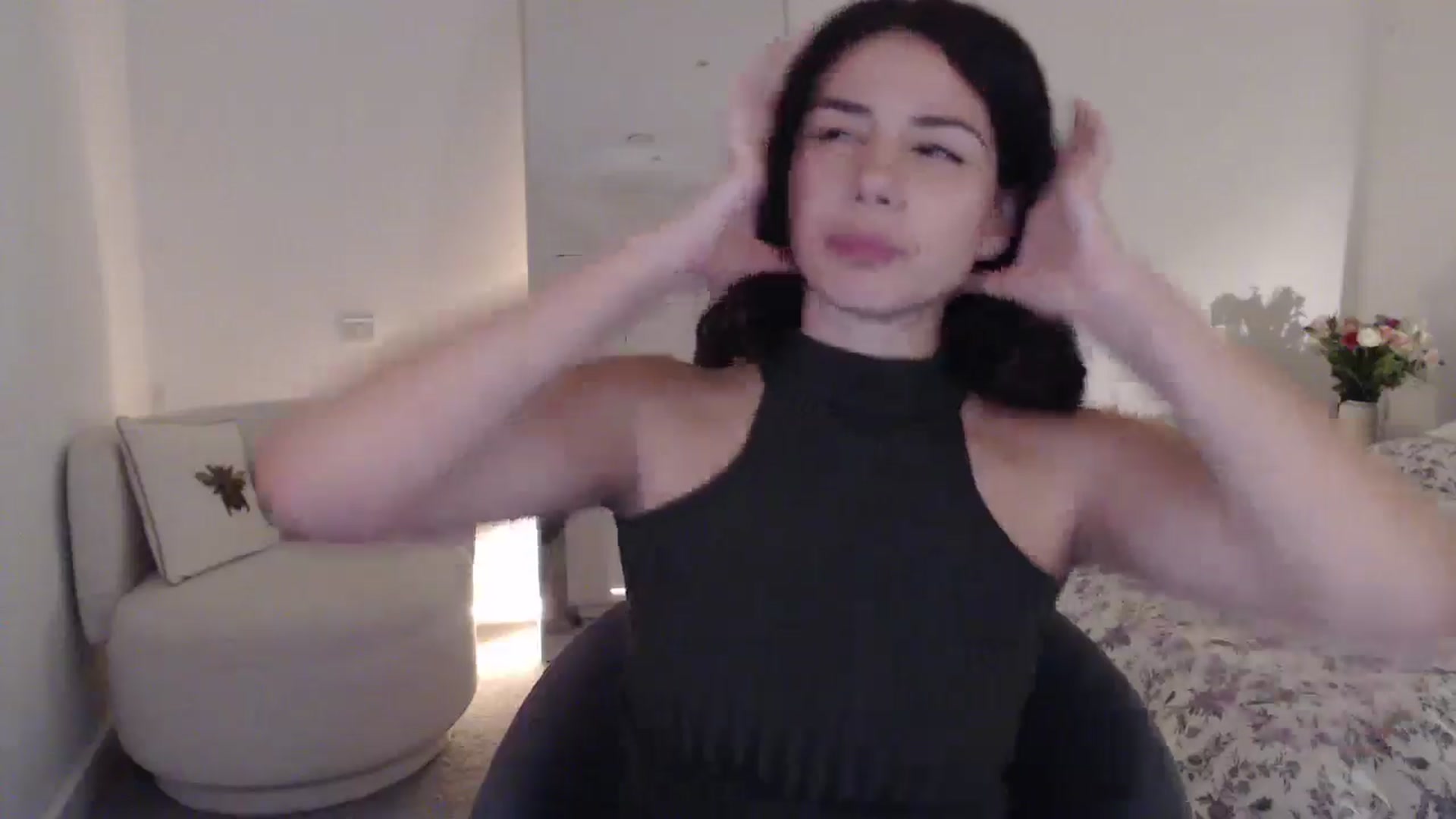 Gallery image thumbnail from anacardi's myfreecams stream on, 08/30/2024, 04:15 image 6 of 20