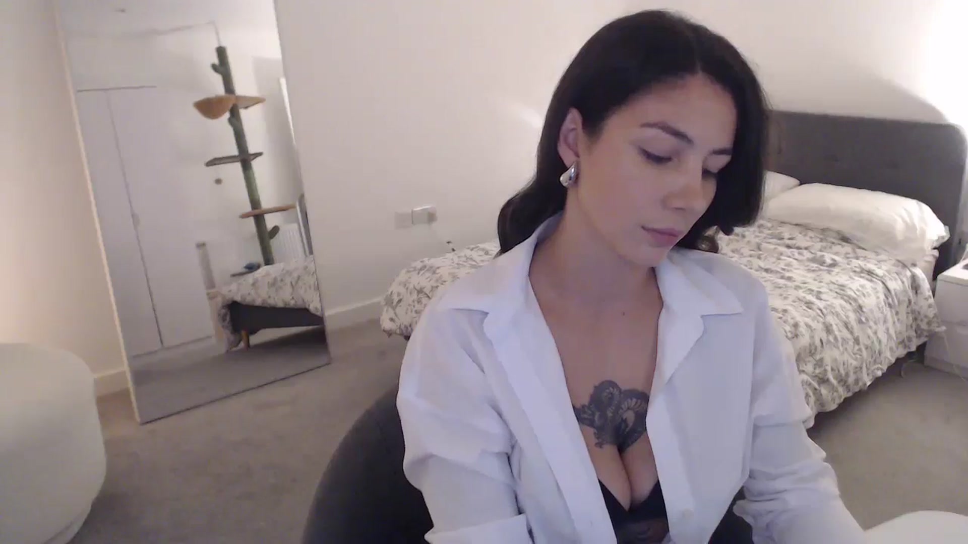Gallery image thumbnail from anacardi's myfreecams stream on, 09/12/2024, 02:21 image 5 of 20