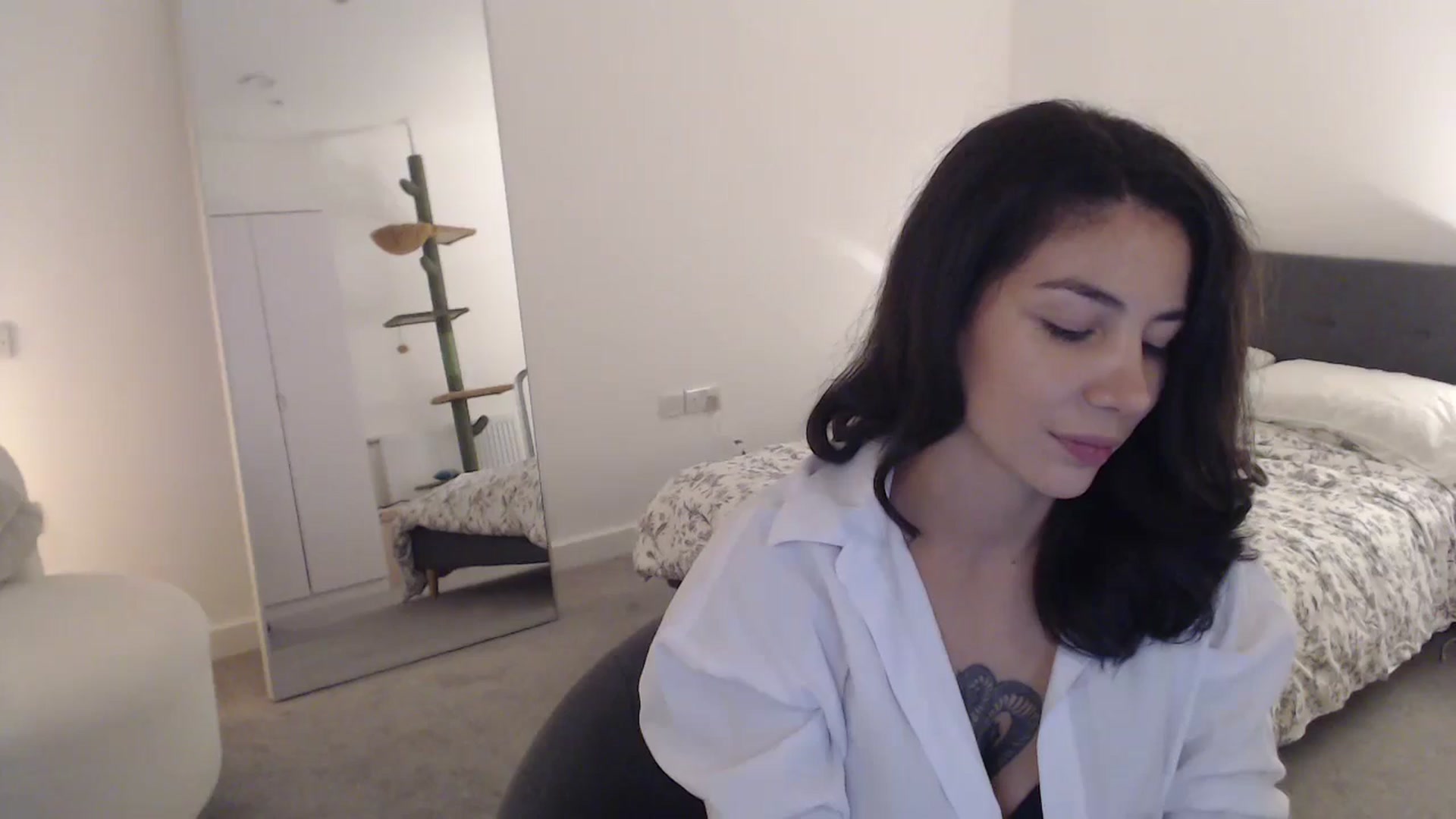 Gallery image thumbnail from anacardi's myfreecams stream on, 09/12/2024, 02:21 image 15 of 20