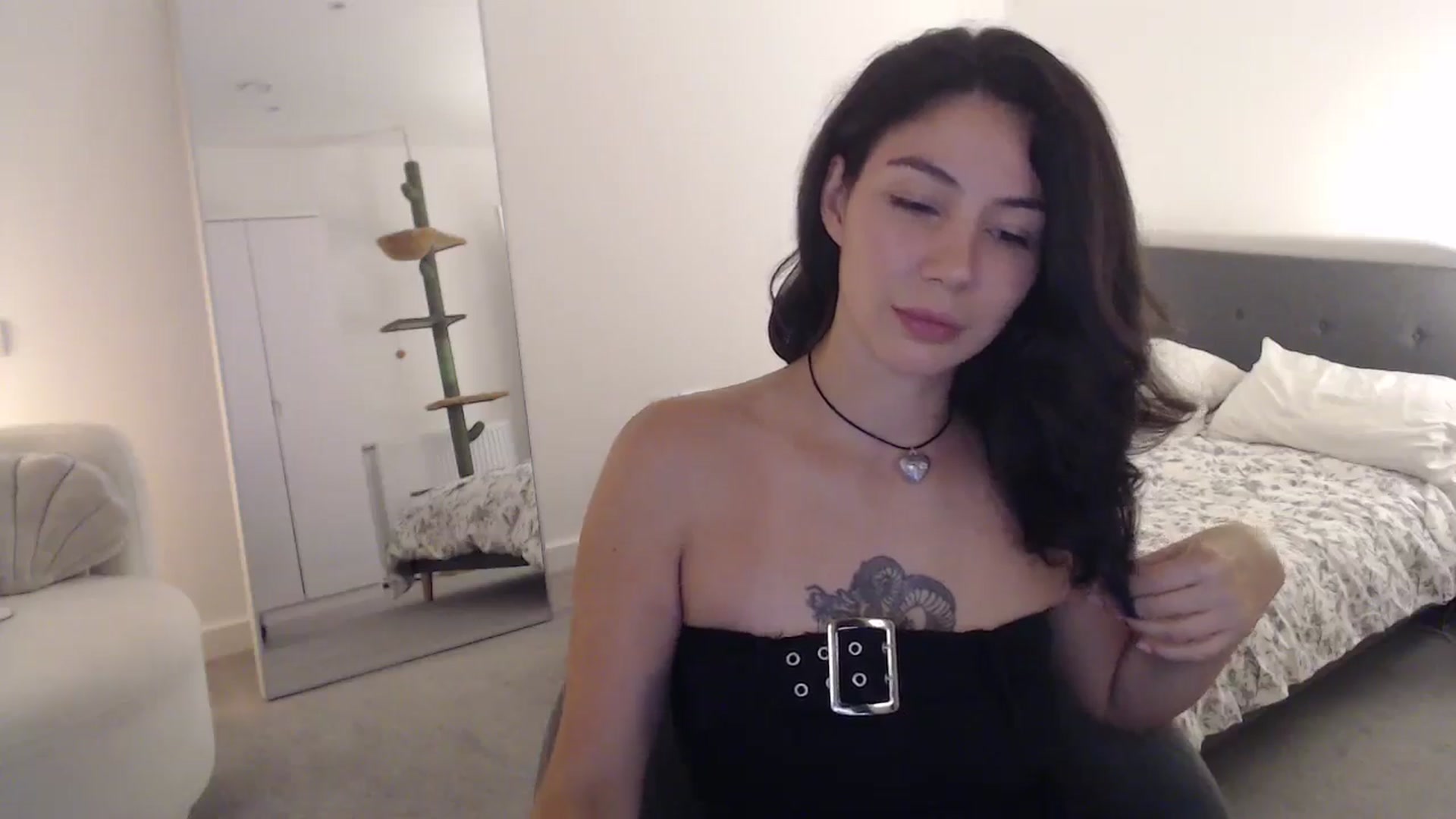 Gallery image thumbnail from anacardi's myfreecams stream on, 09/14/2024, 01:23 image 14 of 20