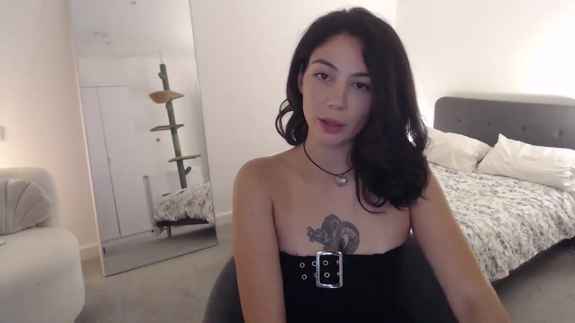 Gallery image thumbnail from anacardi's myfreecams stream on, 09/14/2024, 01:23 image 8 of 20