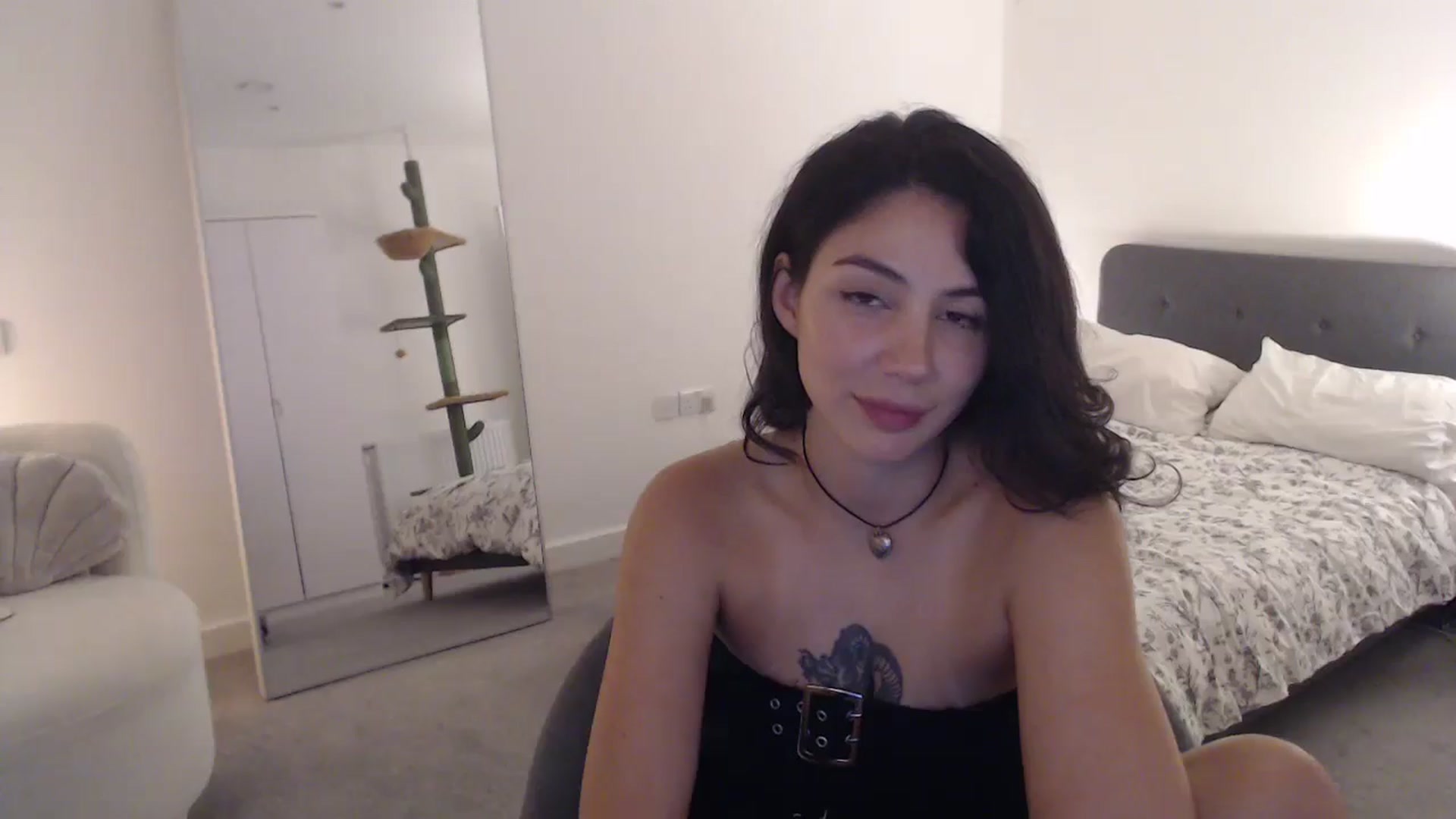 Gallery image thumbnail from anacardi's myfreecams stream on, 09/14/2024, 01:23 image 12 of 20