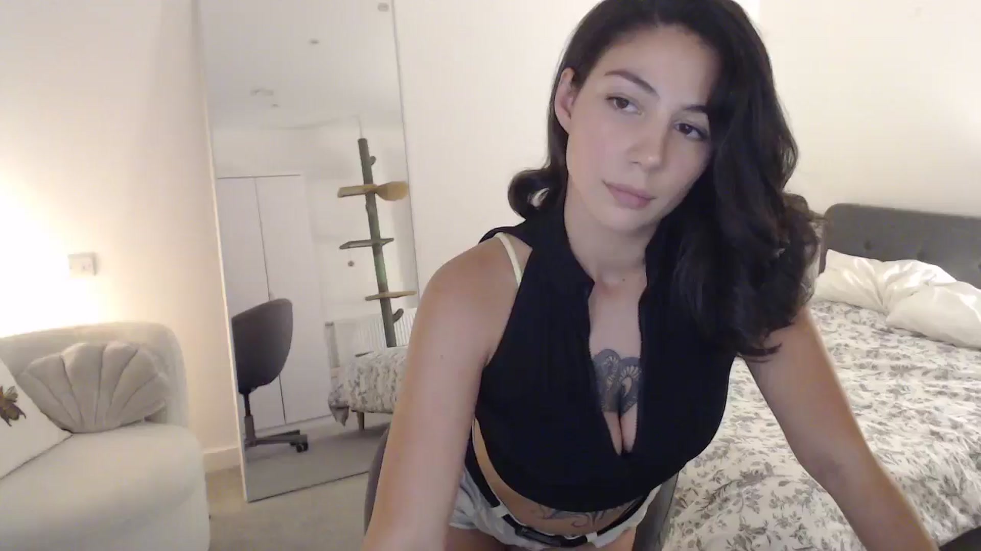 Gallery image thumbnail from anacardi's myfreecams stream on, 09/15/2024, 22:19 image 2 of 20