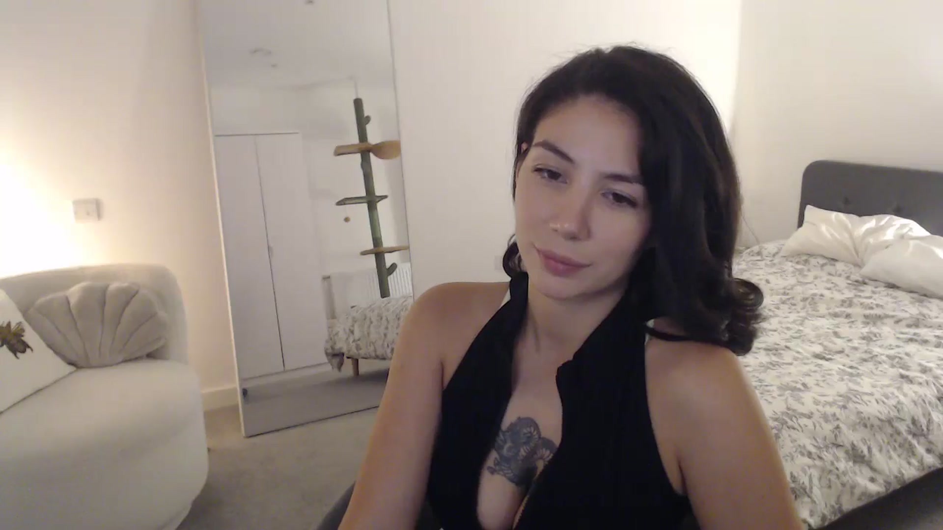 Gallery image thumbnail from anacardi's myfreecams stream on, 09/15/2024, 22:19 image 20 of 20