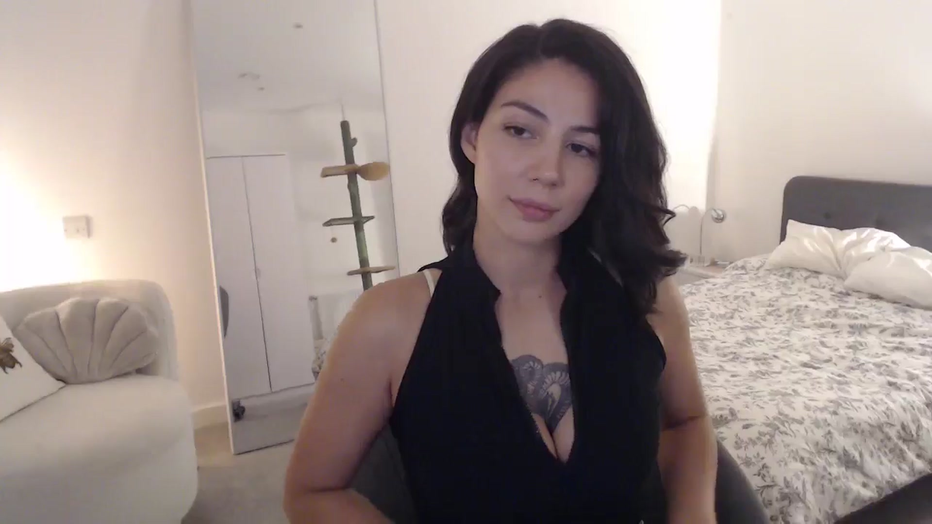 Gallery image thumbnail from anacardi's myfreecams stream on, 09/15/2024, 22:19 image 4 of 20