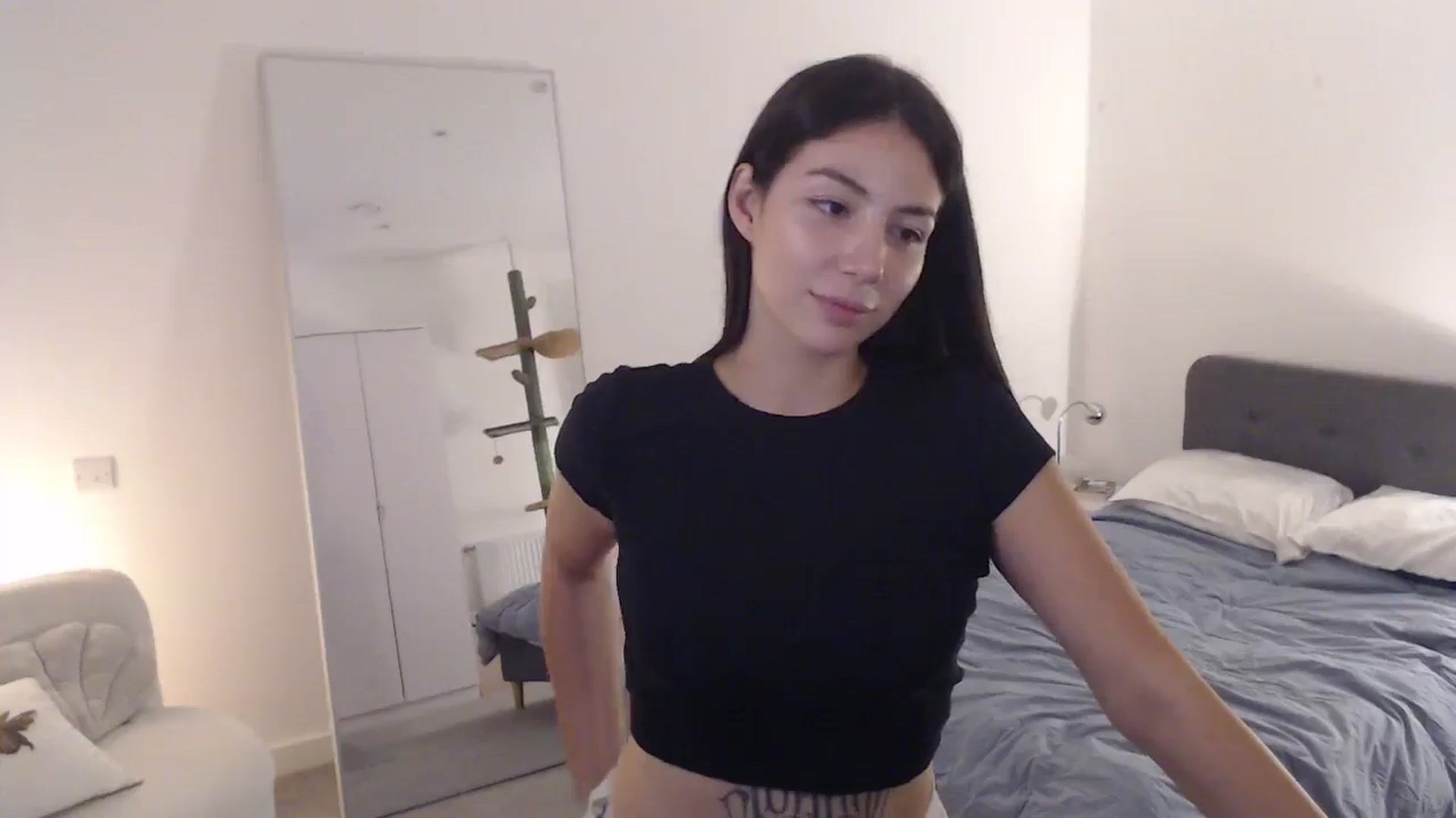 Gallery image thumbnail from anacardi's myfreecams stream on, 09/18/2024, 23:32 image 15 of 20