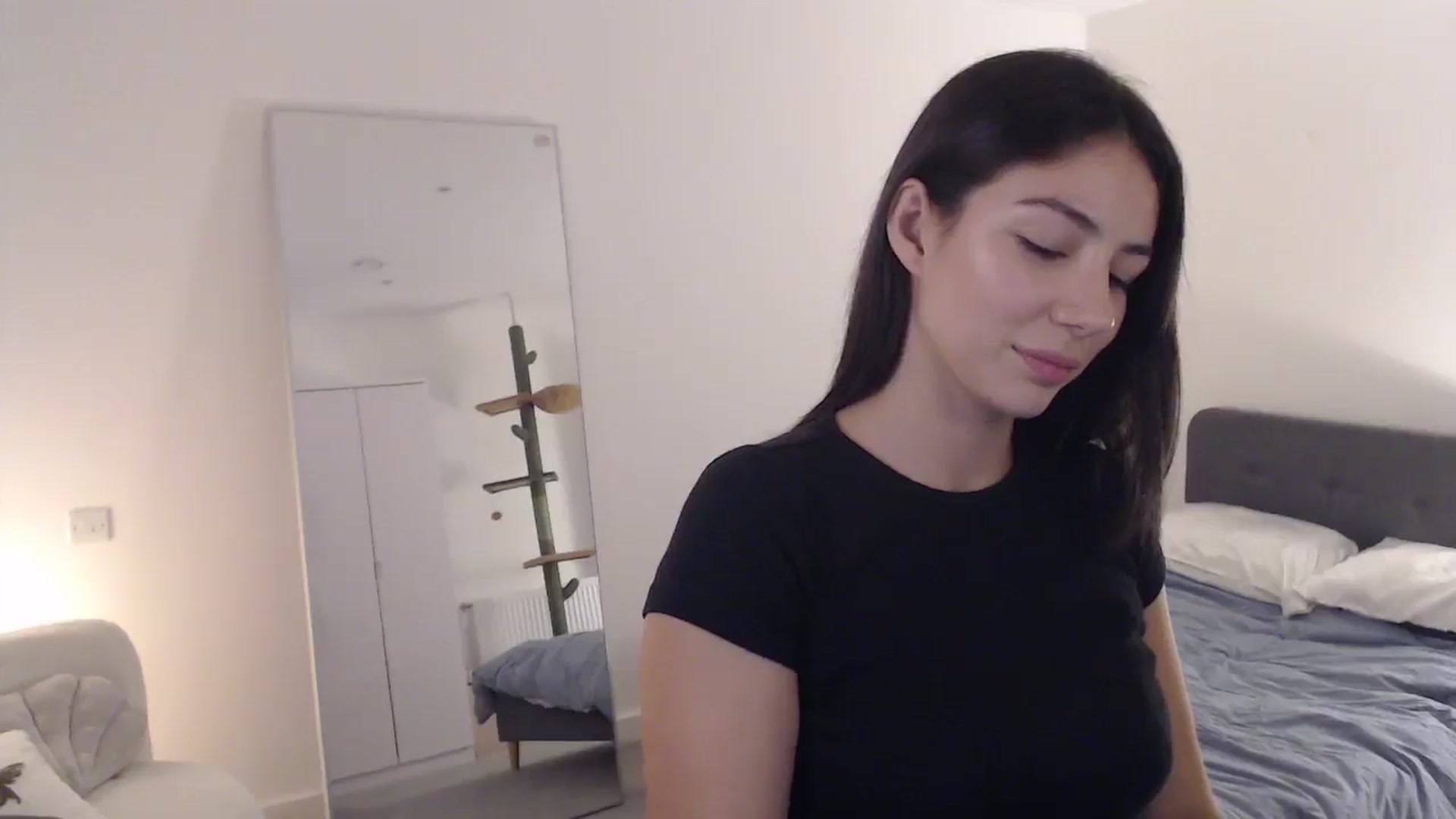 Gallery image thumbnail from anacardi's myfreecams stream on, 09/18/2024, 23:32 image 2 of 20