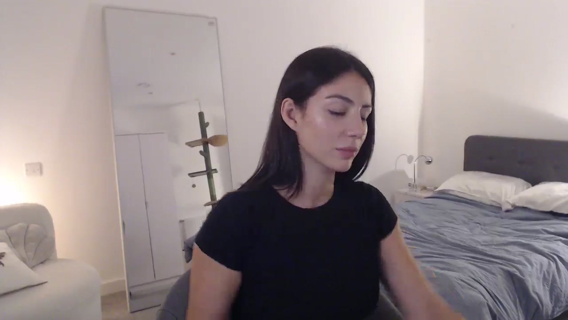 Gallery image thumbnail from anacardi's myfreecams stream on, 09/18/2024, 23:32 image 4 of 20