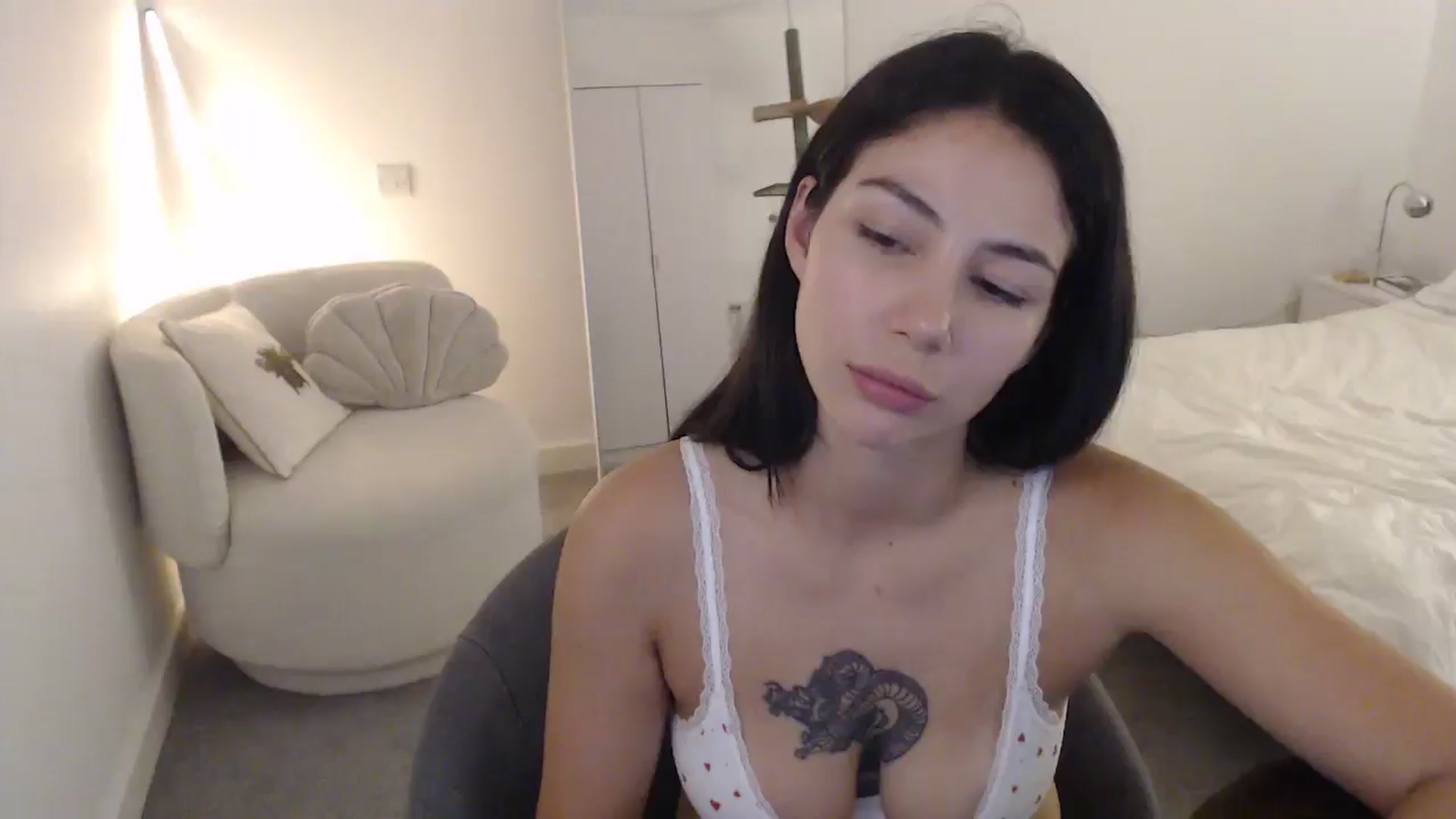Gallery image thumbnail from anacardi's myfreecams stream on, 09/23/2024, 22:35 image 20 of 20