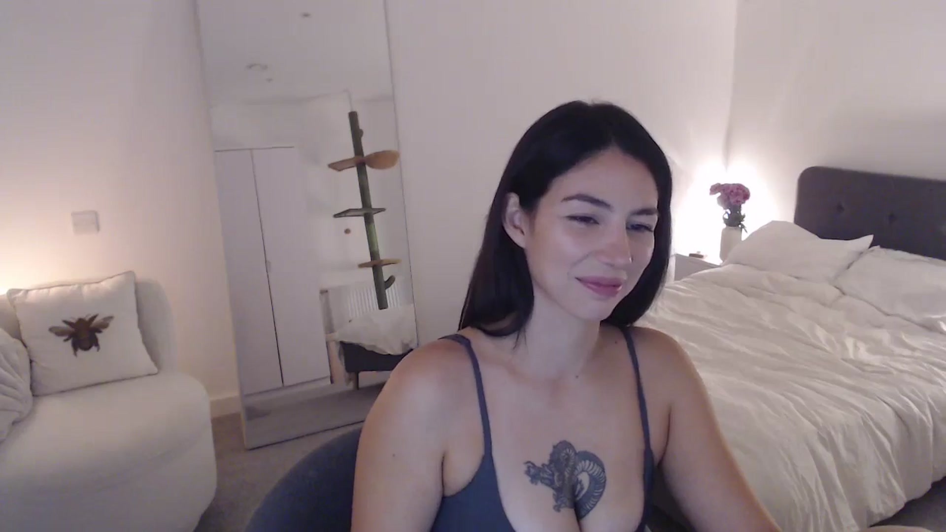 Gallery image thumbnail from anacardi's myfreecams stream on, 09/25/2024, 24:34 image 7 of 20