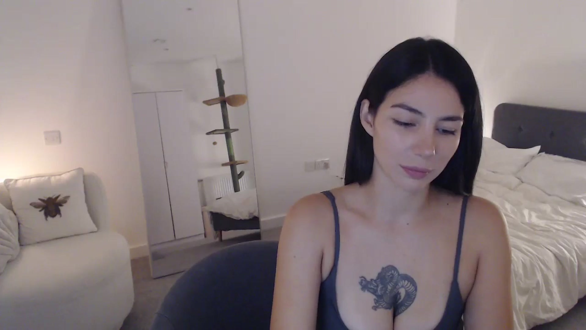Gallery image thumbnail from anacardi's myfreecams stream on, 09/25/2024, 24:34 image 12 of 20
