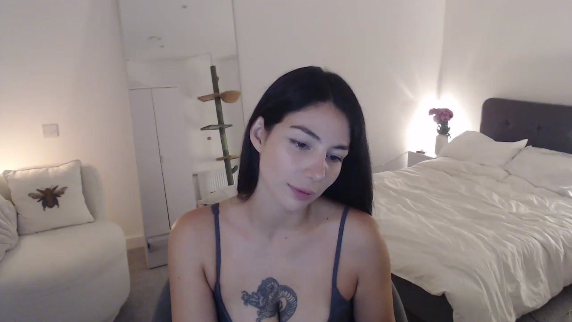Gallery image thumbnail from anacardi's myfreecams stream on, 09/25/2024, 24:34 image 19 of 20
