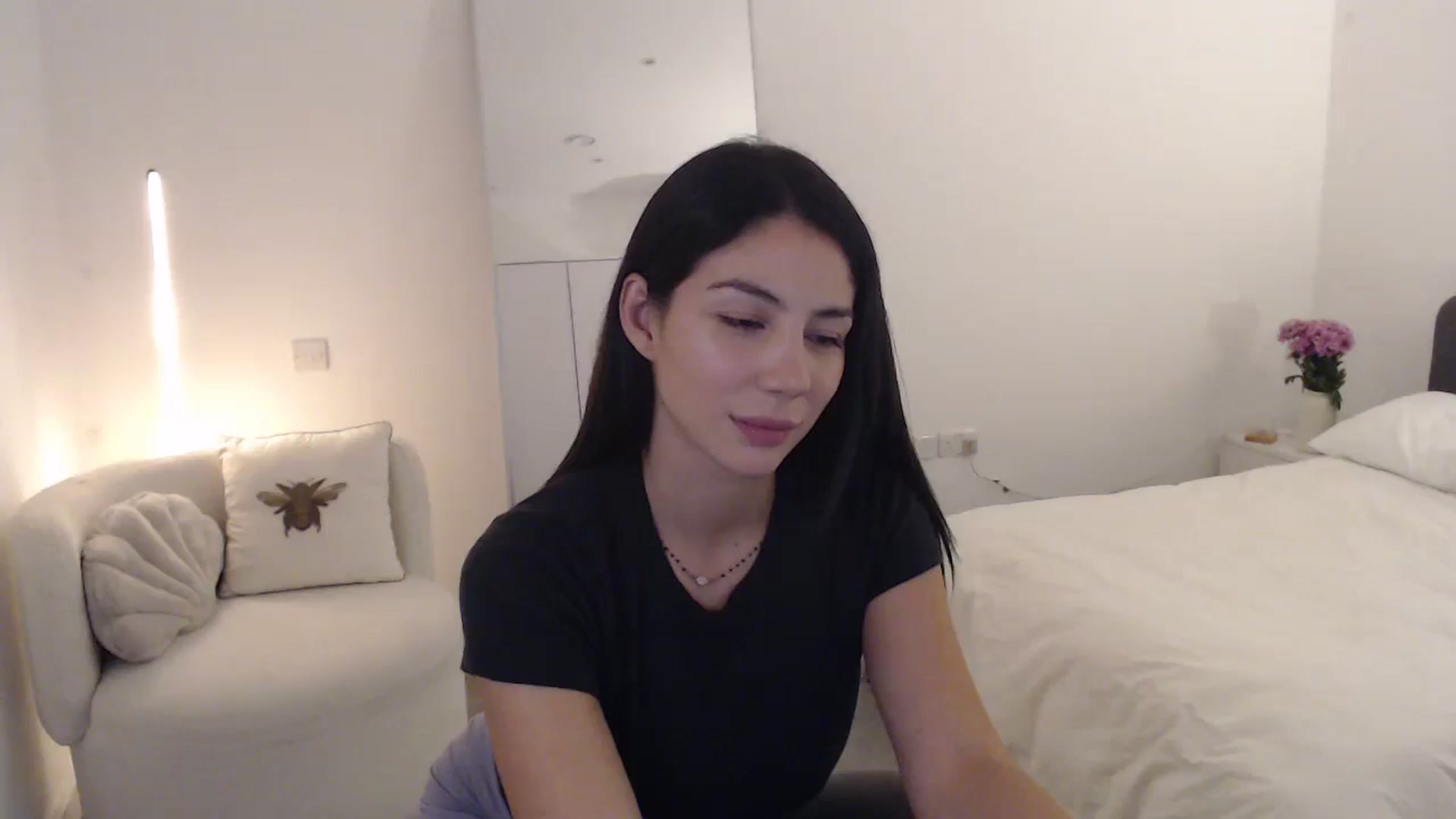 Gallery image thumbnail from anacardi's myfreecams stream on, 09/25/2024, 22:54 image 16 of 20