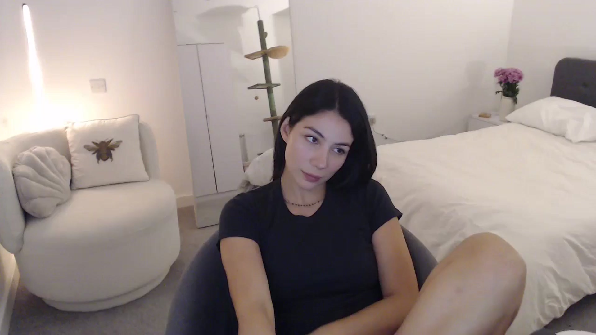Gallery image thumbnail from anacardi's myfreecams stream on, 09/25/2024, 22:54 image 11 of 20
