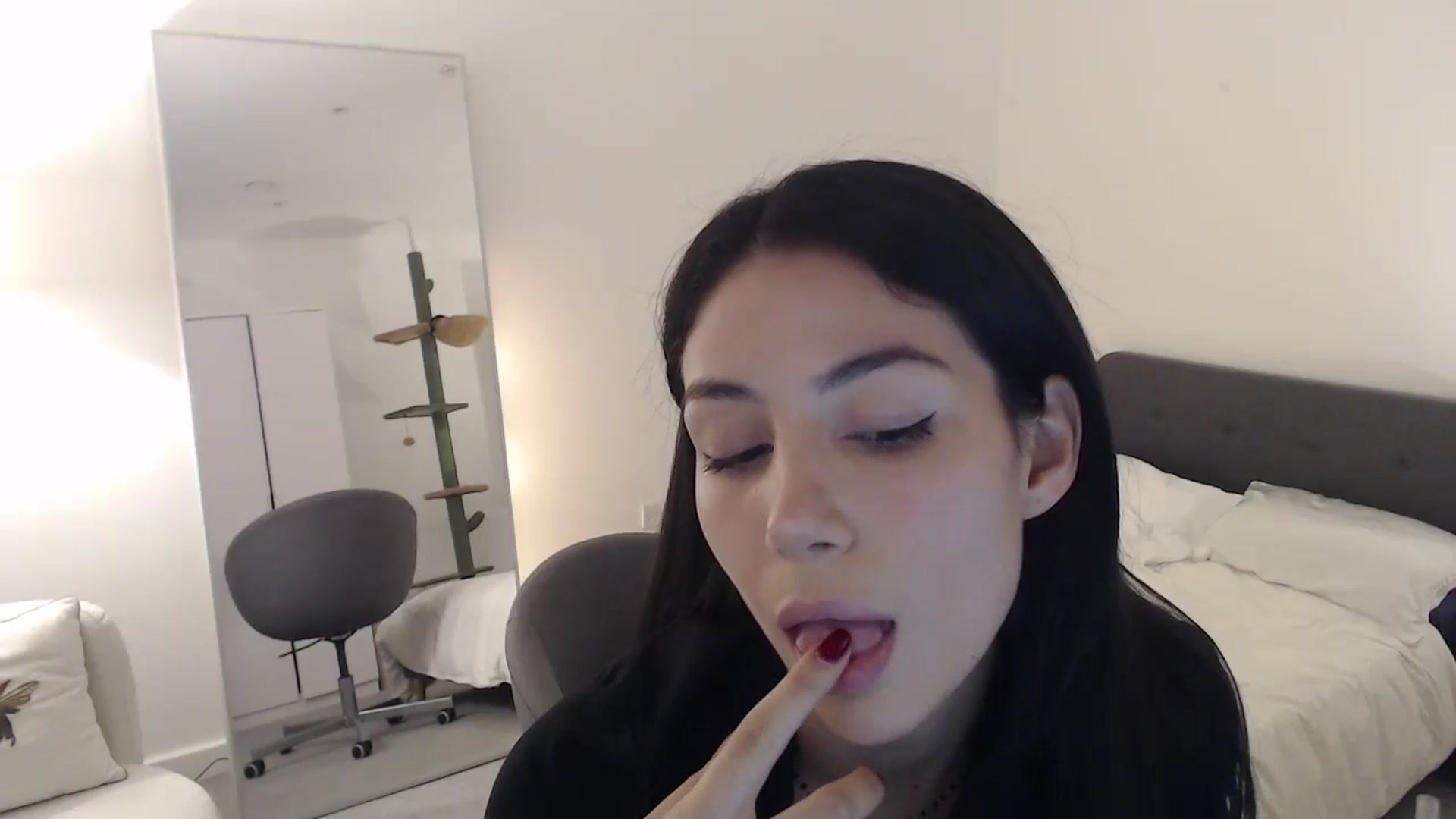 Gallery image thumbnail from anacardi's myfreecams stream on, 09/26/2024, 23:53 image 18 of 20