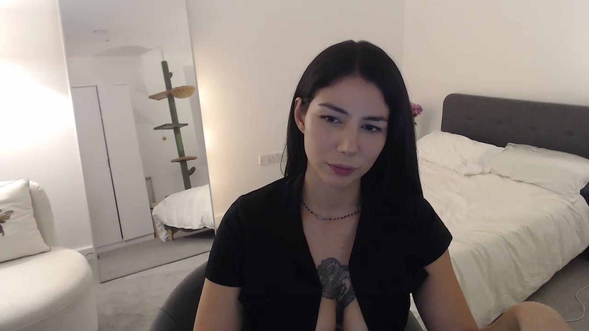 Gallery image thumbnail from anacardi's myfreecams stream on, 09/26/2024, 23:53 image 12 of 20
