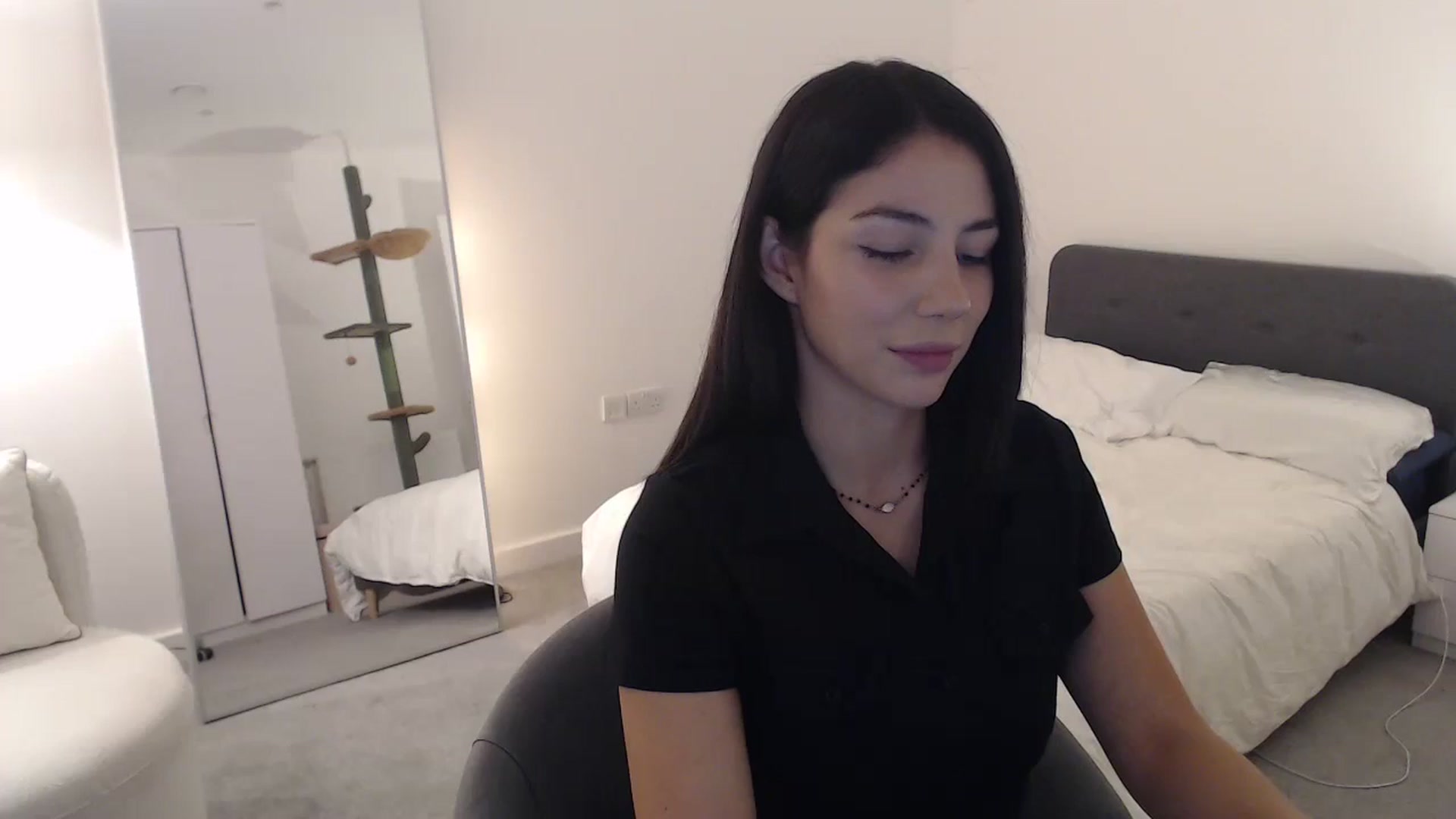 Gallery image thumbnail from anacardi's myfreecams stream on, 09/26/2024, 23:53 image 4 of 20