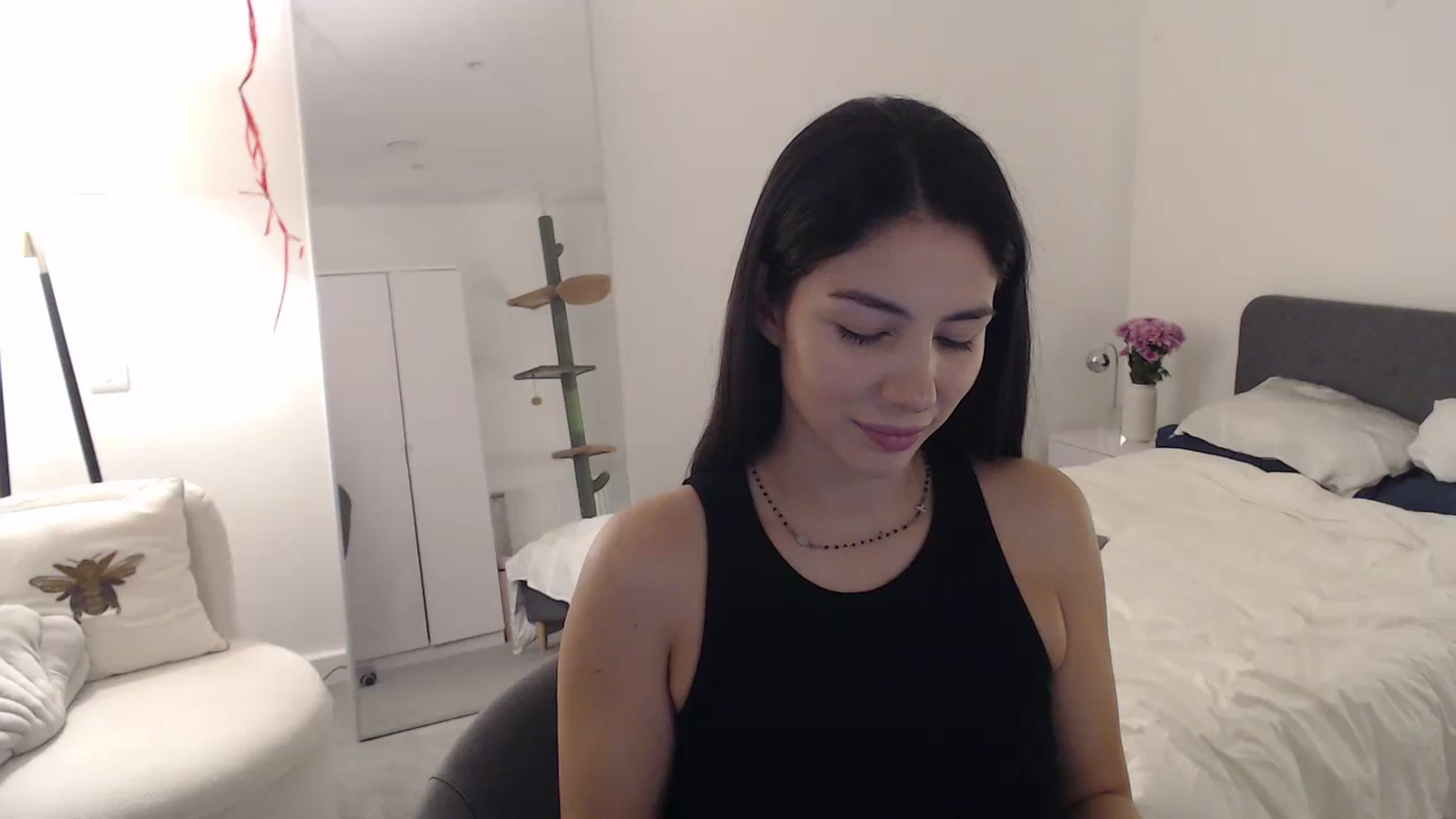Gallery image thumbnail from anacardi's myfreecams stream on, 09/27/2024, 19:54 image 14 of 20