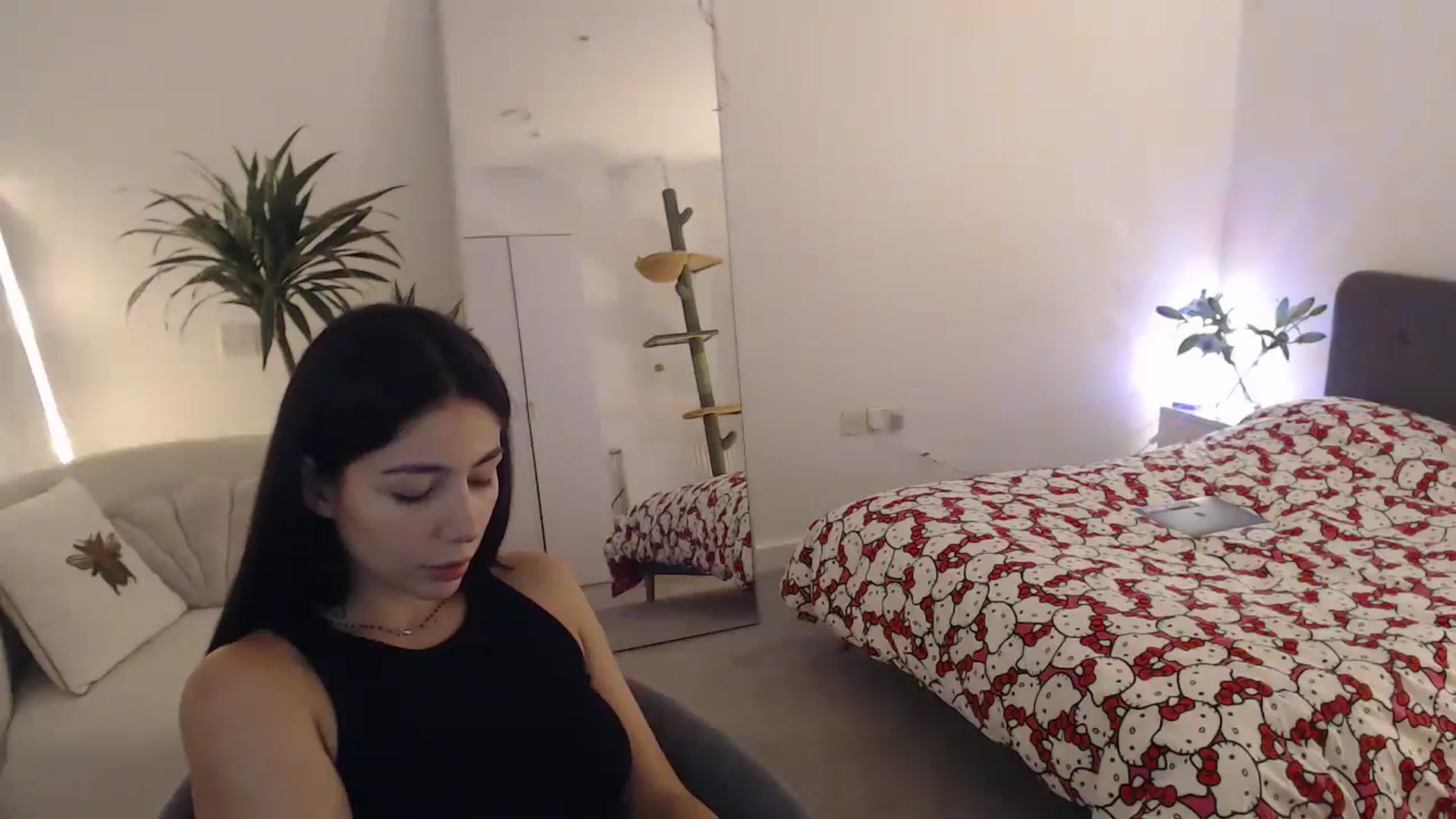 Gallery image thumbnail from anacardi's myfreecams stream on, 10/01/2024, 21:18 image 4 of 20