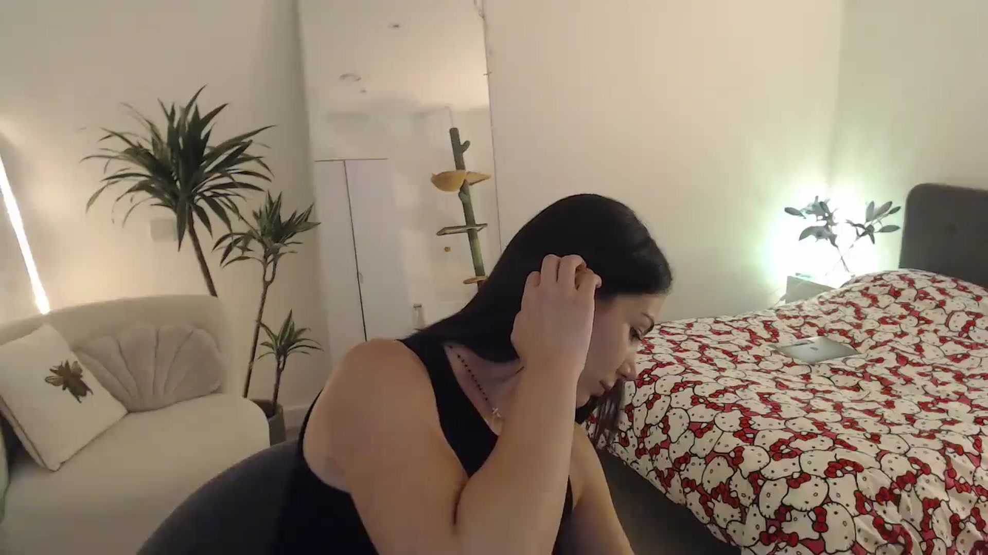 Gallery image thumbnail from anacardi's myfreecams stream on, 10/01/2024, 21:18 image 6 of 20