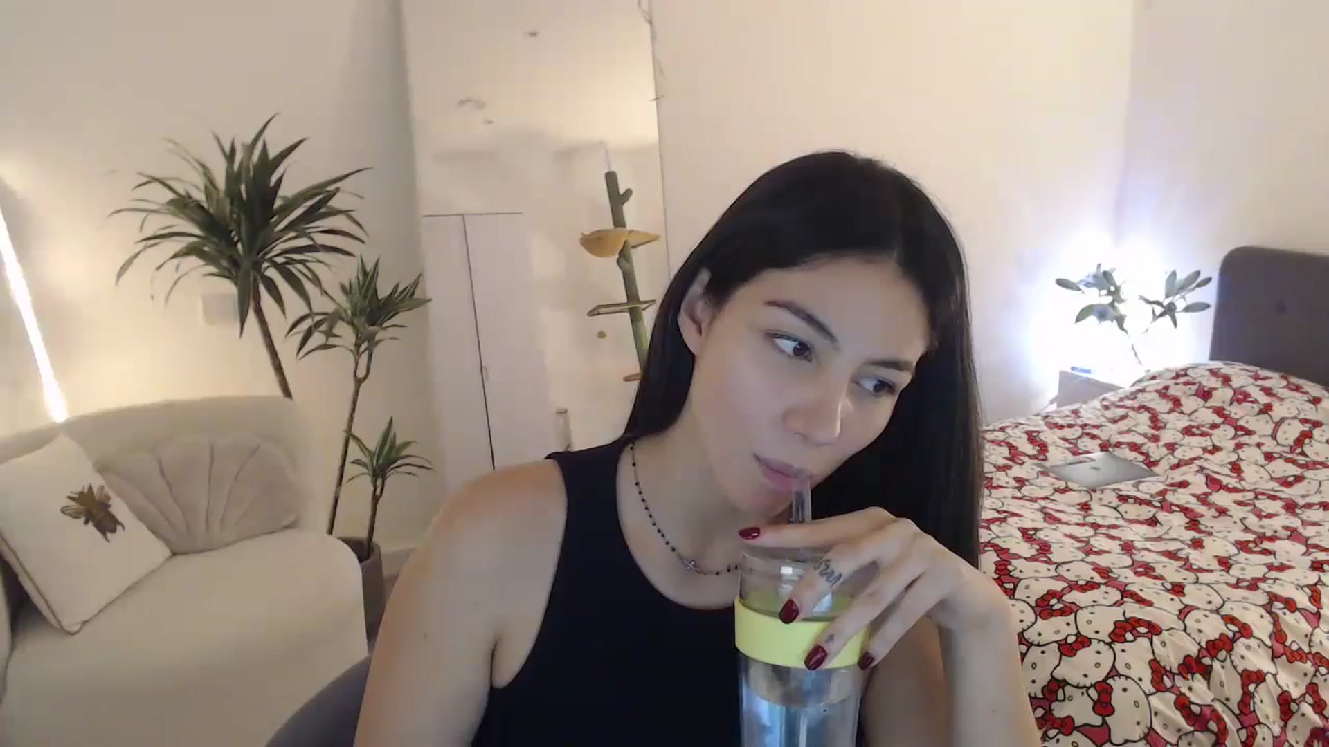 Gallery image thumbnail from anacardi's myfreecams stream on, 10/01/2024, 21:18 image 13 of 20