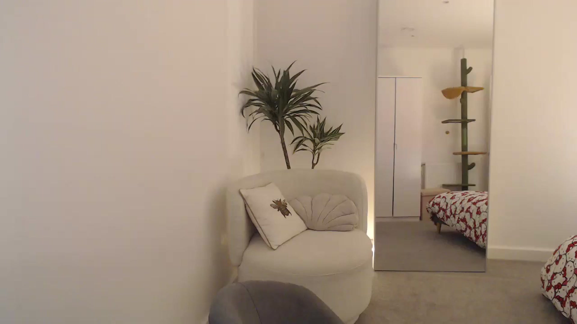 Gallery image thumbnail from anacardi's myfreecams stream on, 10/03/2024, 22:09 image 12 of 20