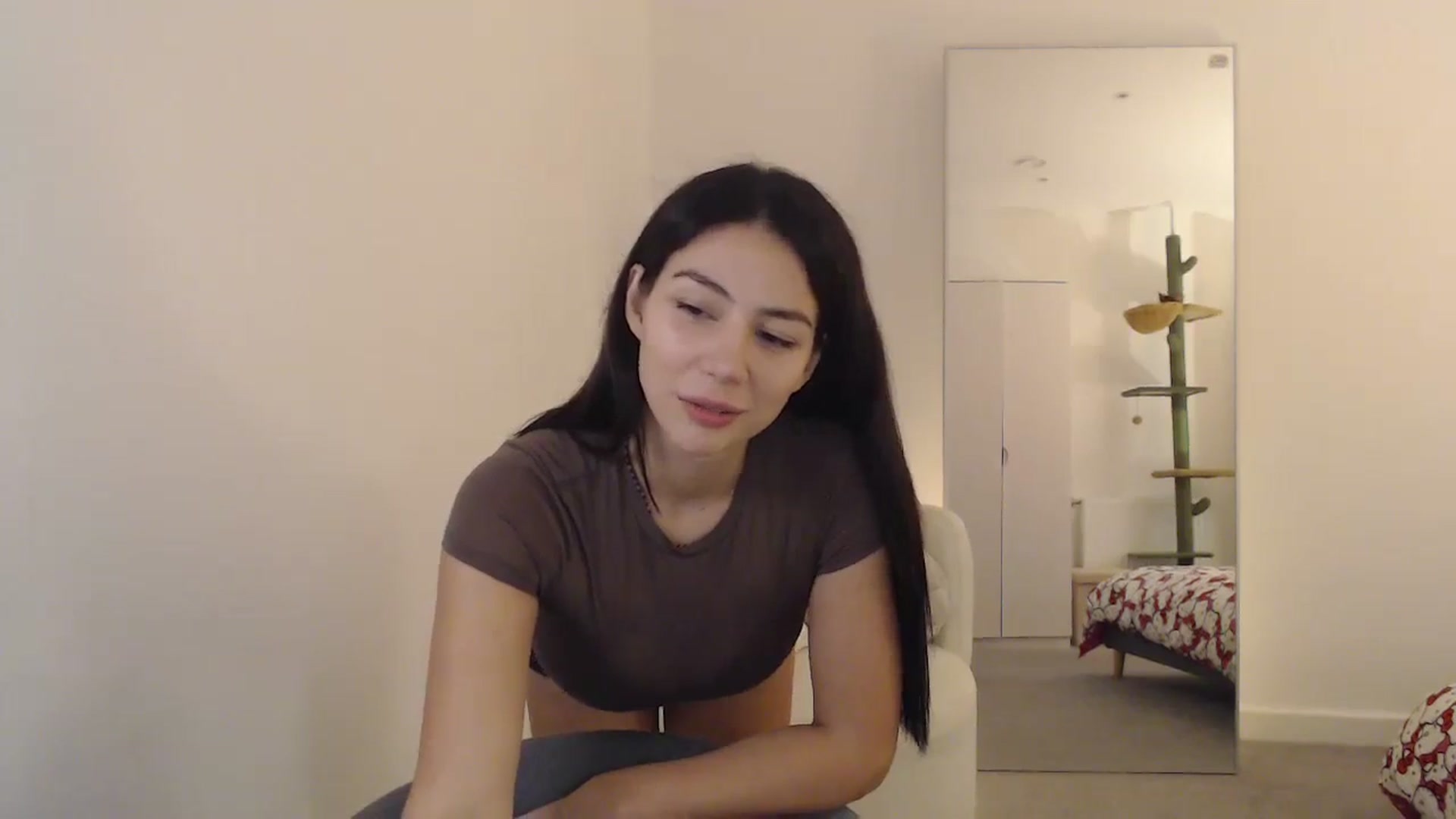 Gallery image thumbnail from anacardi's myfreecams stream on, 10/04/2024, 23:36 image 7 of 20