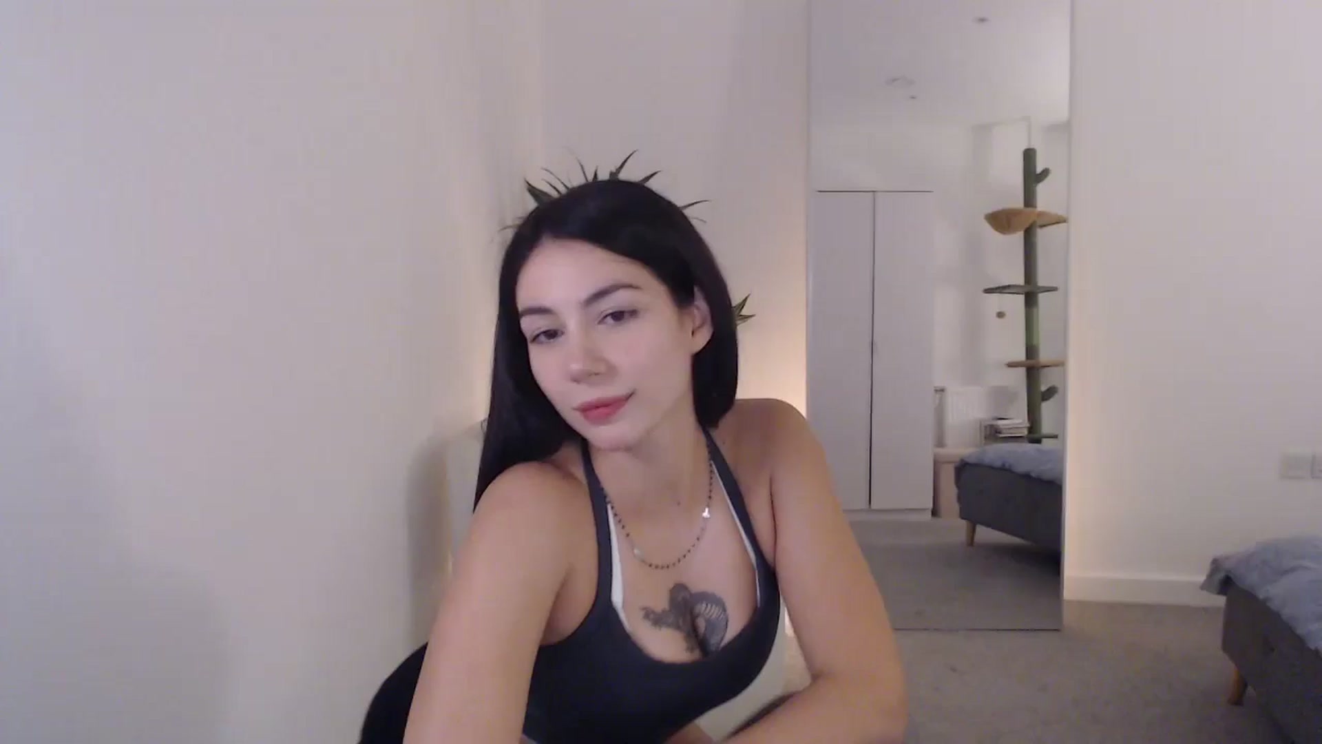 Gallery image thumbnail from anacardi's myfreecams stream on, 10/07/2024, 24:06 image 7 of 20