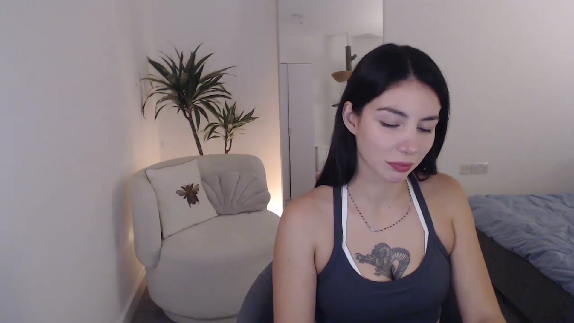 Gallery image thumbnail from anacardi's myfreecams stream on, 10/07/2024, 24:06 image 12 of 20
