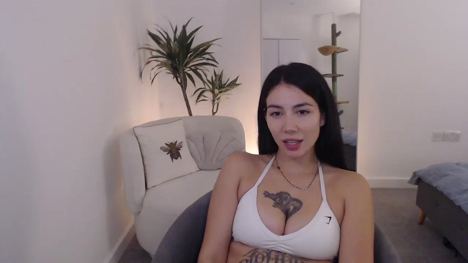 Gallery image thumbnail from anacardi's myfreecams stream on, 10/07/2024, 01:17 image 14 of 20