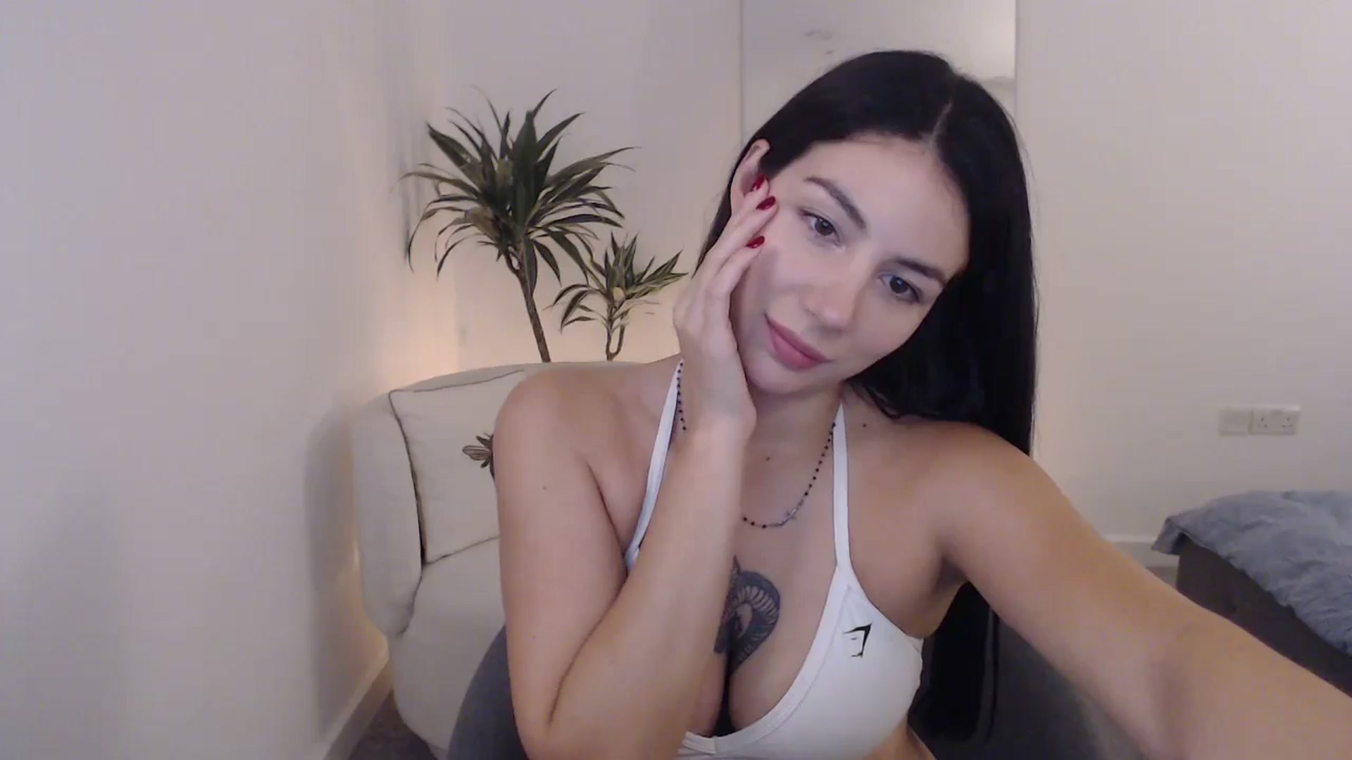 Gallery image thumbnail from anacardi's myfreecams stream on, 10/07/2024, 01:17 image 9 of 20