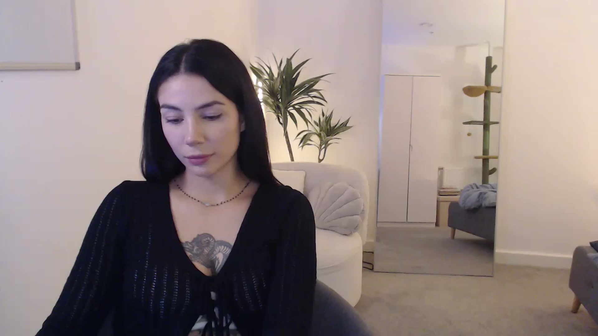 Gallery image thumbnail from anacardi's myfreecams stream on, 10/07/2024, 22:54 image 1 of 20